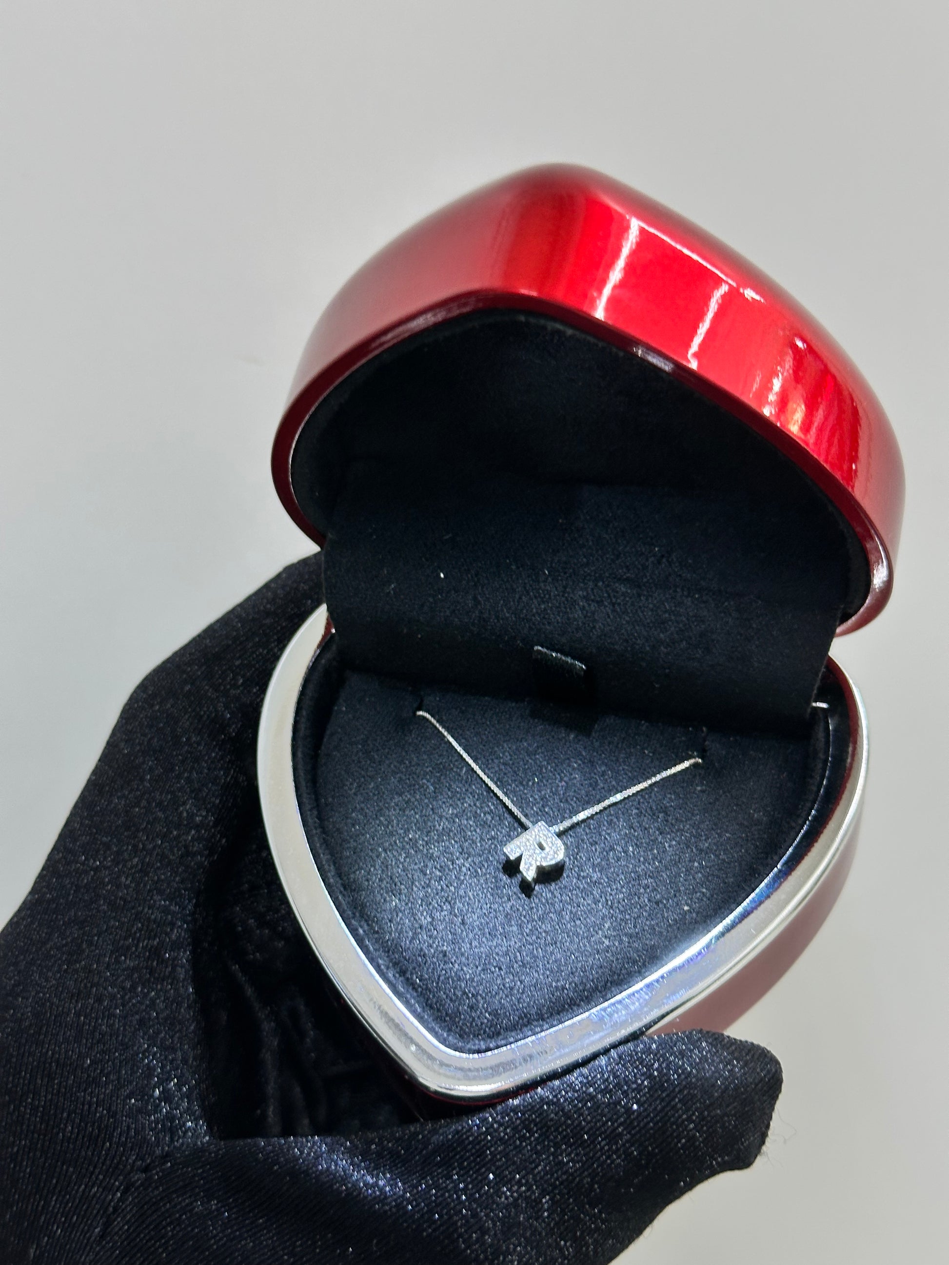 COLLANA INIZIALE R CON DIAMANTI ORO 18KT