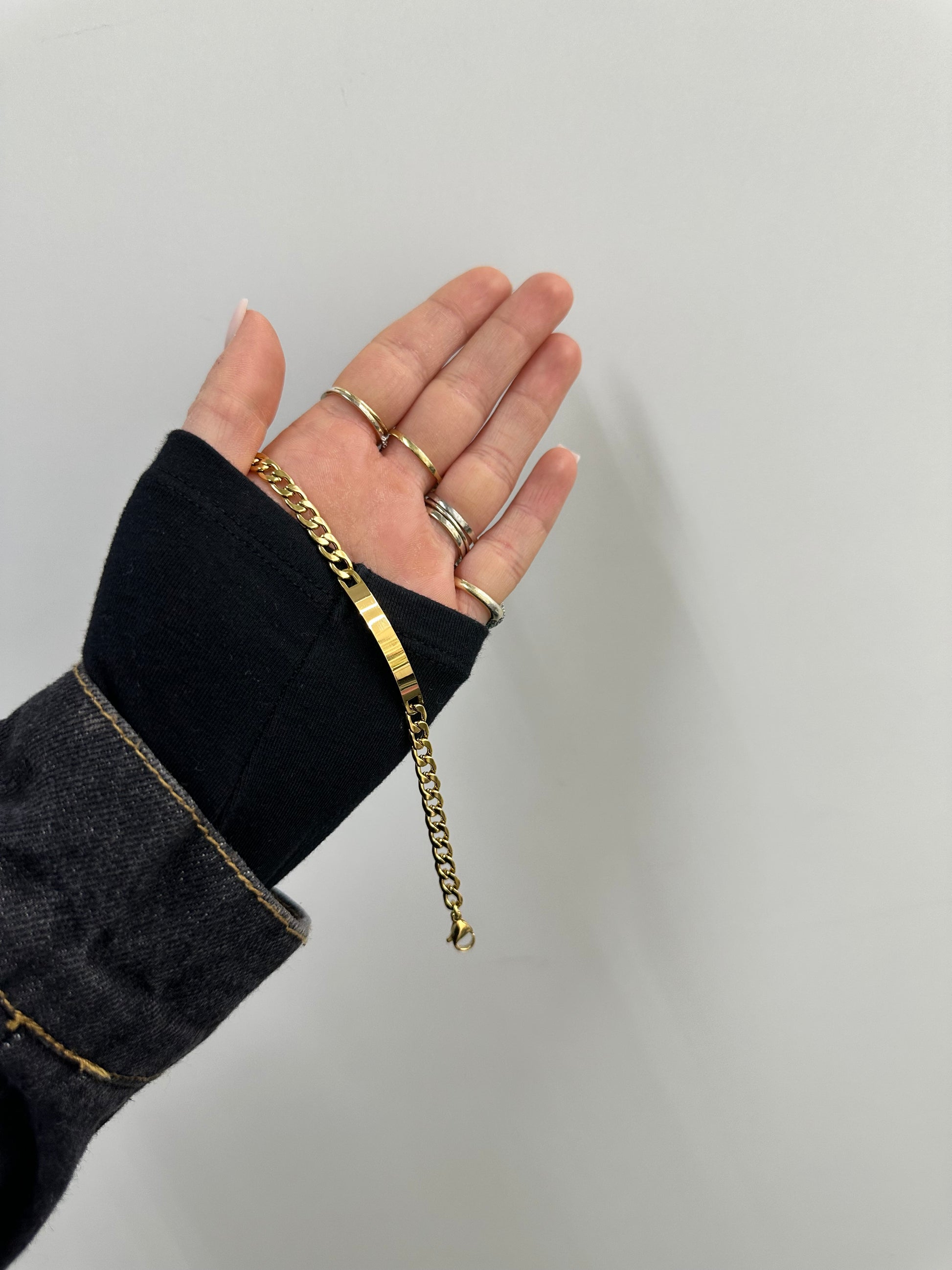 BRACCIALE TARGHETTA ACCIAIO CON DORATURA