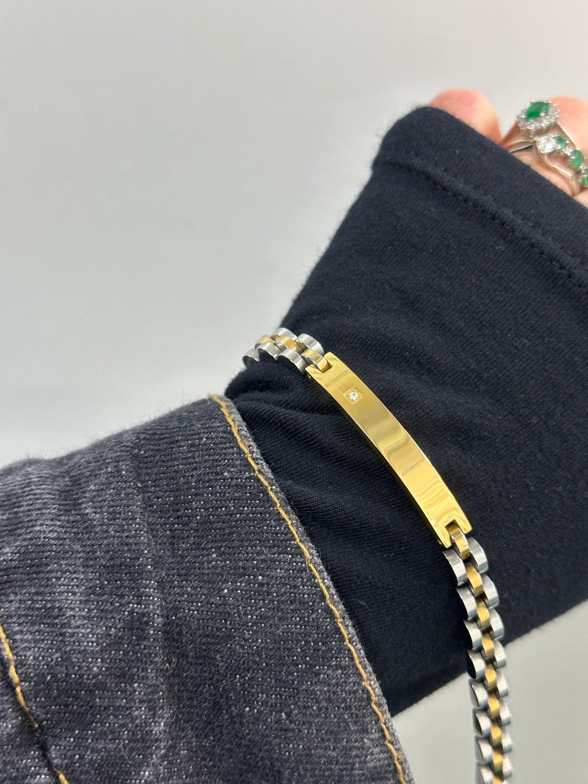 BRACCIALE TARGA IN ACCIAIO CON ZIRCONE