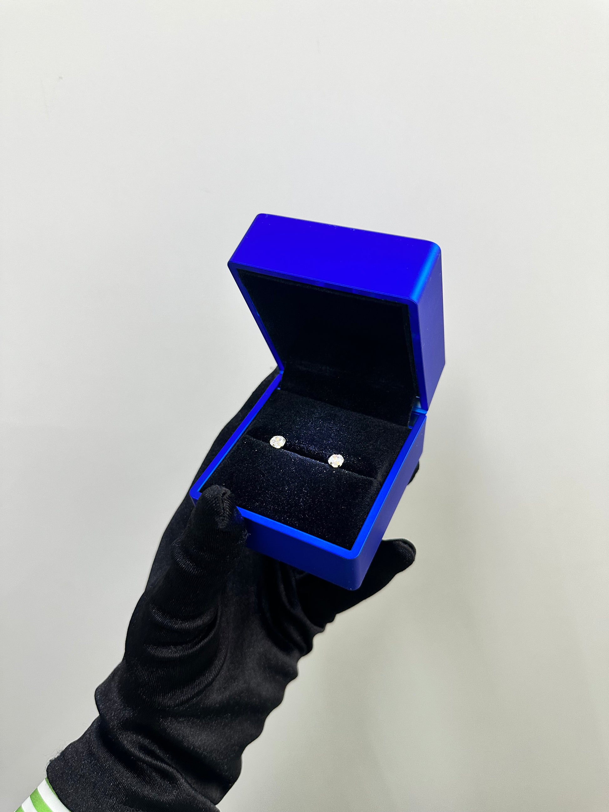 ORECCHINI PUNTO LUCE ORO 18KT