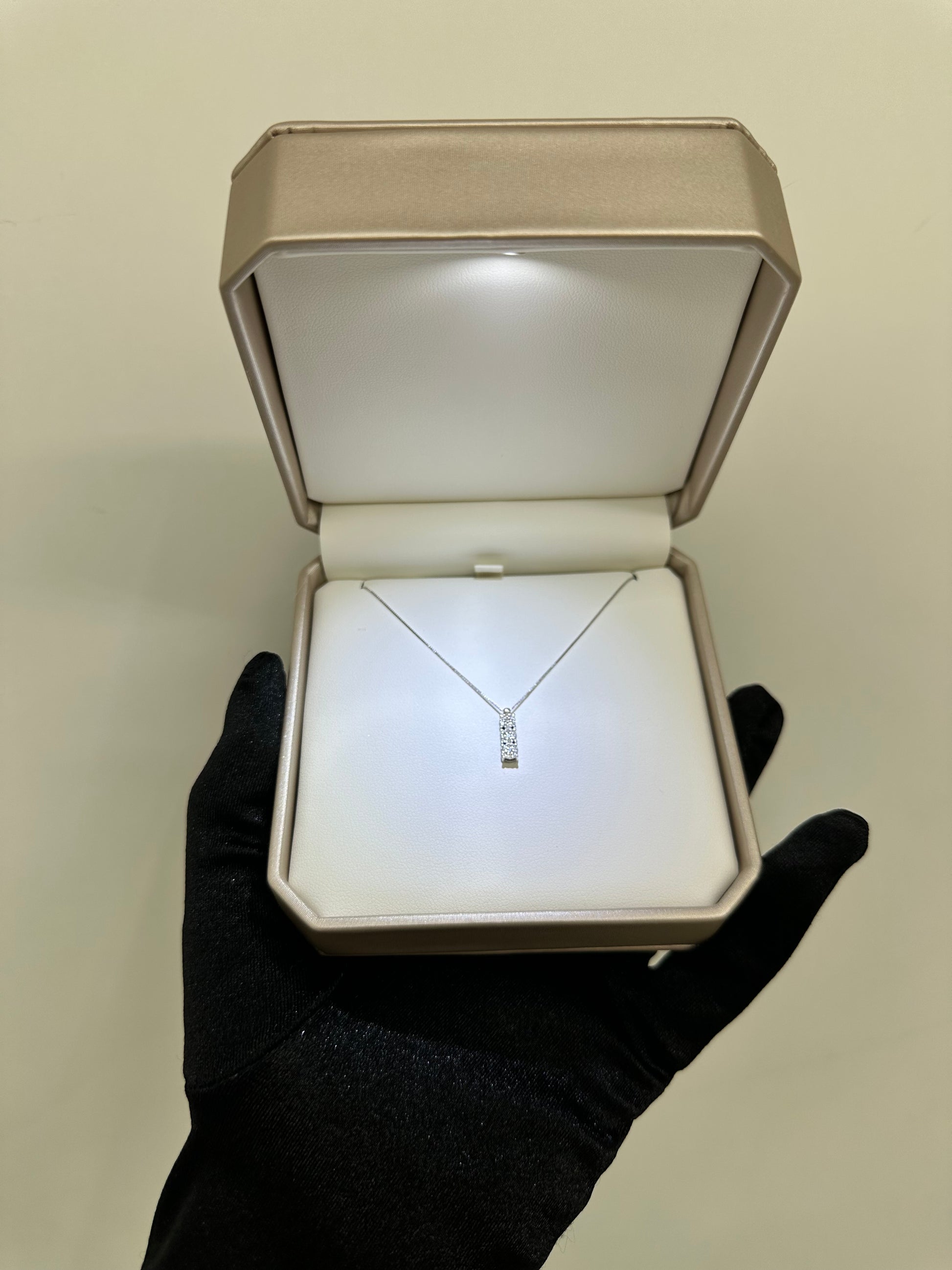 COLLANA TRILOGY A PAVÈ ORO 18KT