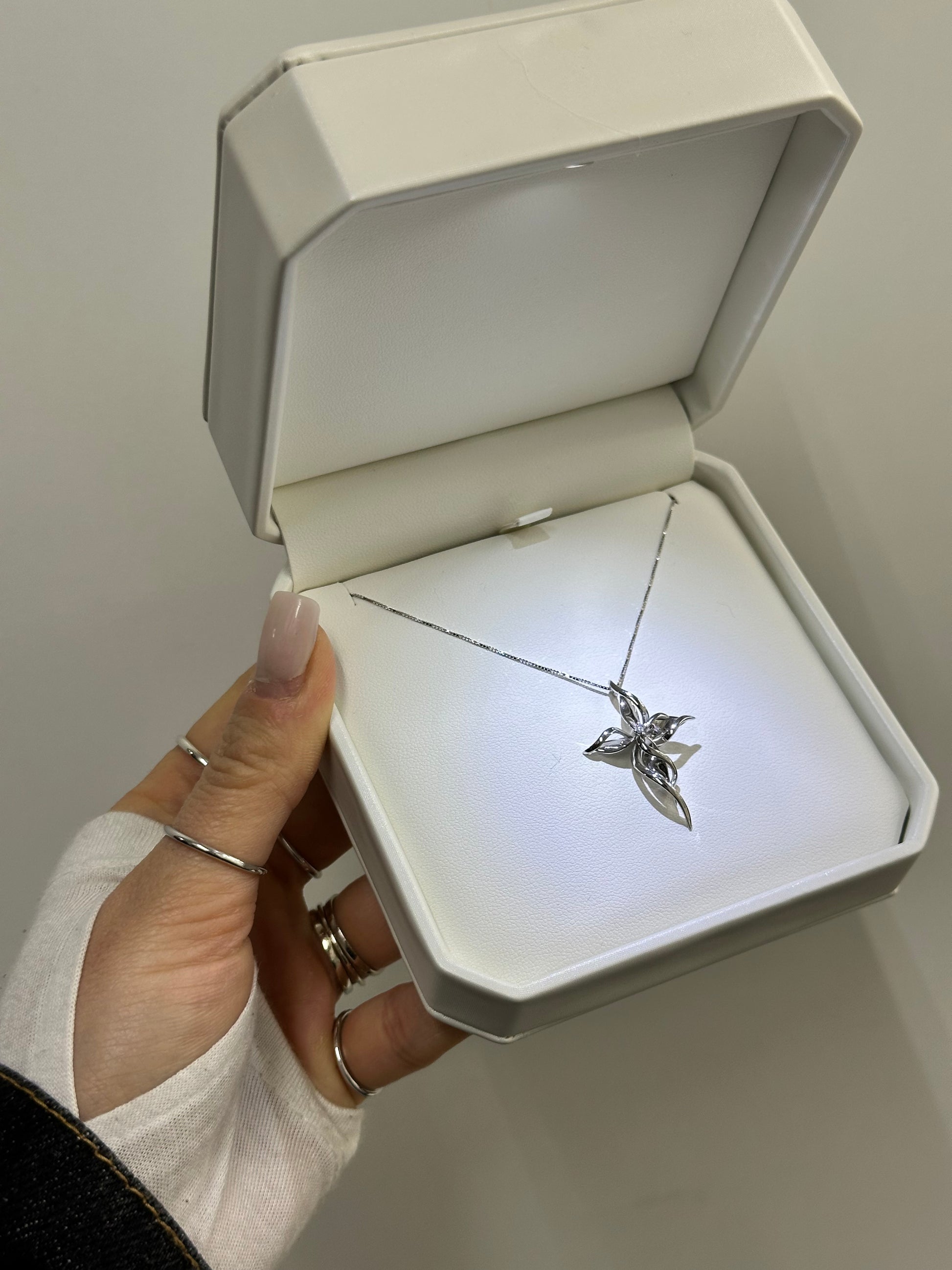 CROCE ORO 18KT CON DIAMANTE
