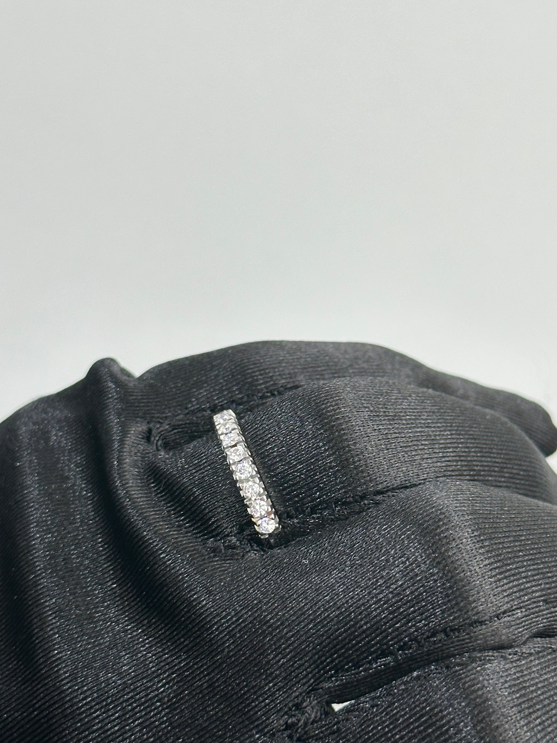 ANELLO MEZZA VERETTA ORO 18KT CON DIAMANTI
