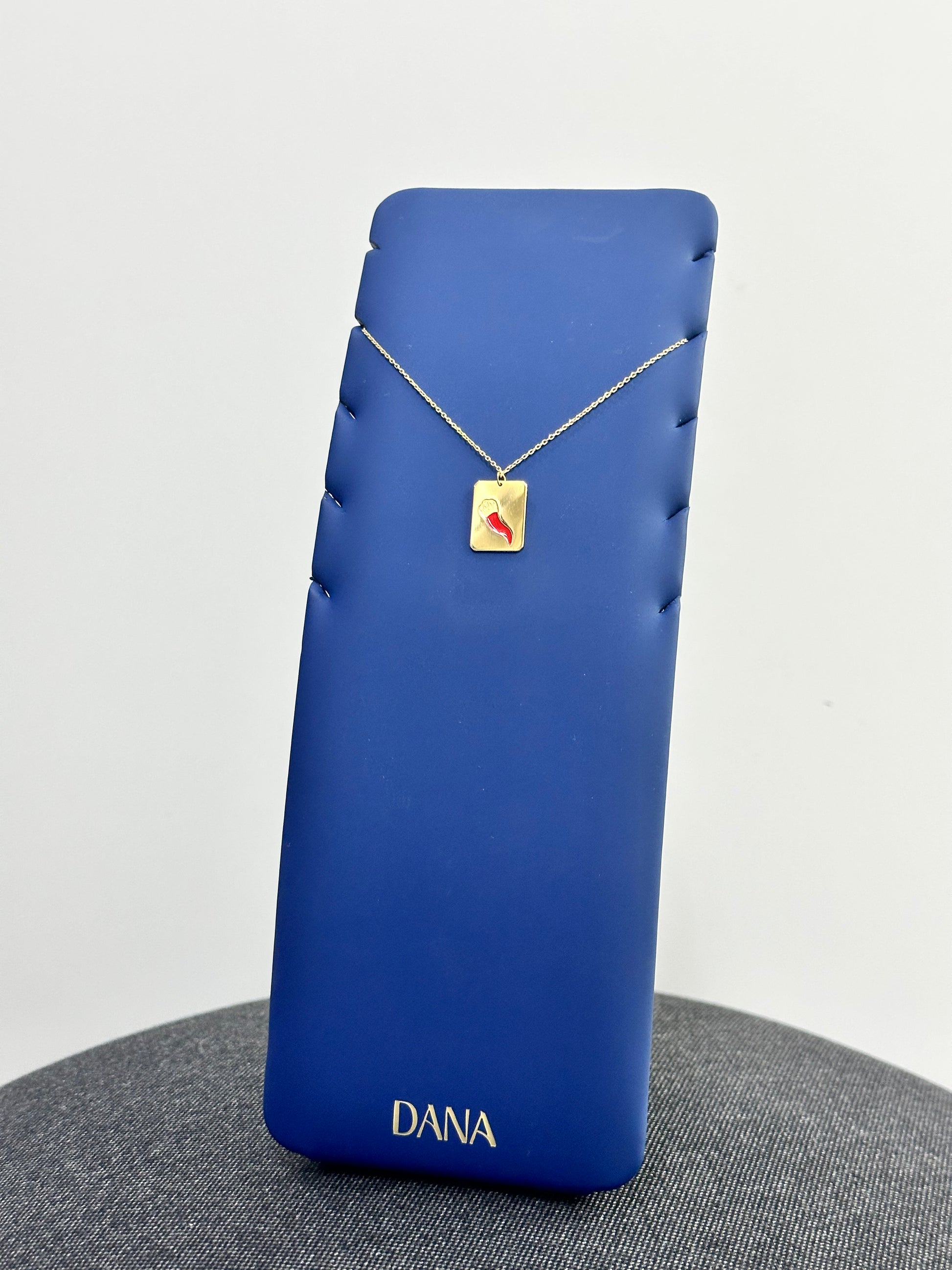 COLLANA SCARAMANTICA DANA 9 CARATI