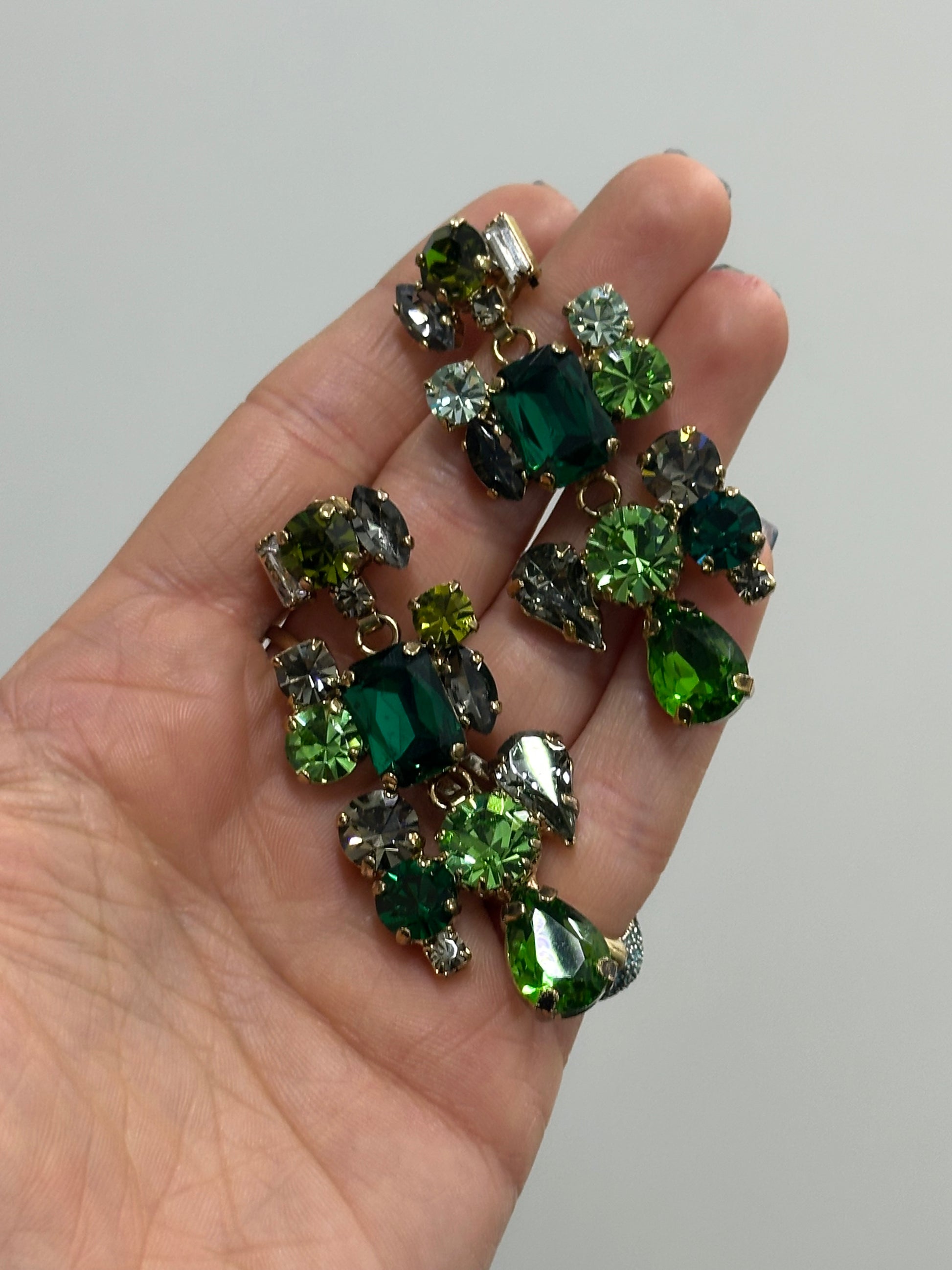 ORECCHINI SAKI PIETRE VERDI