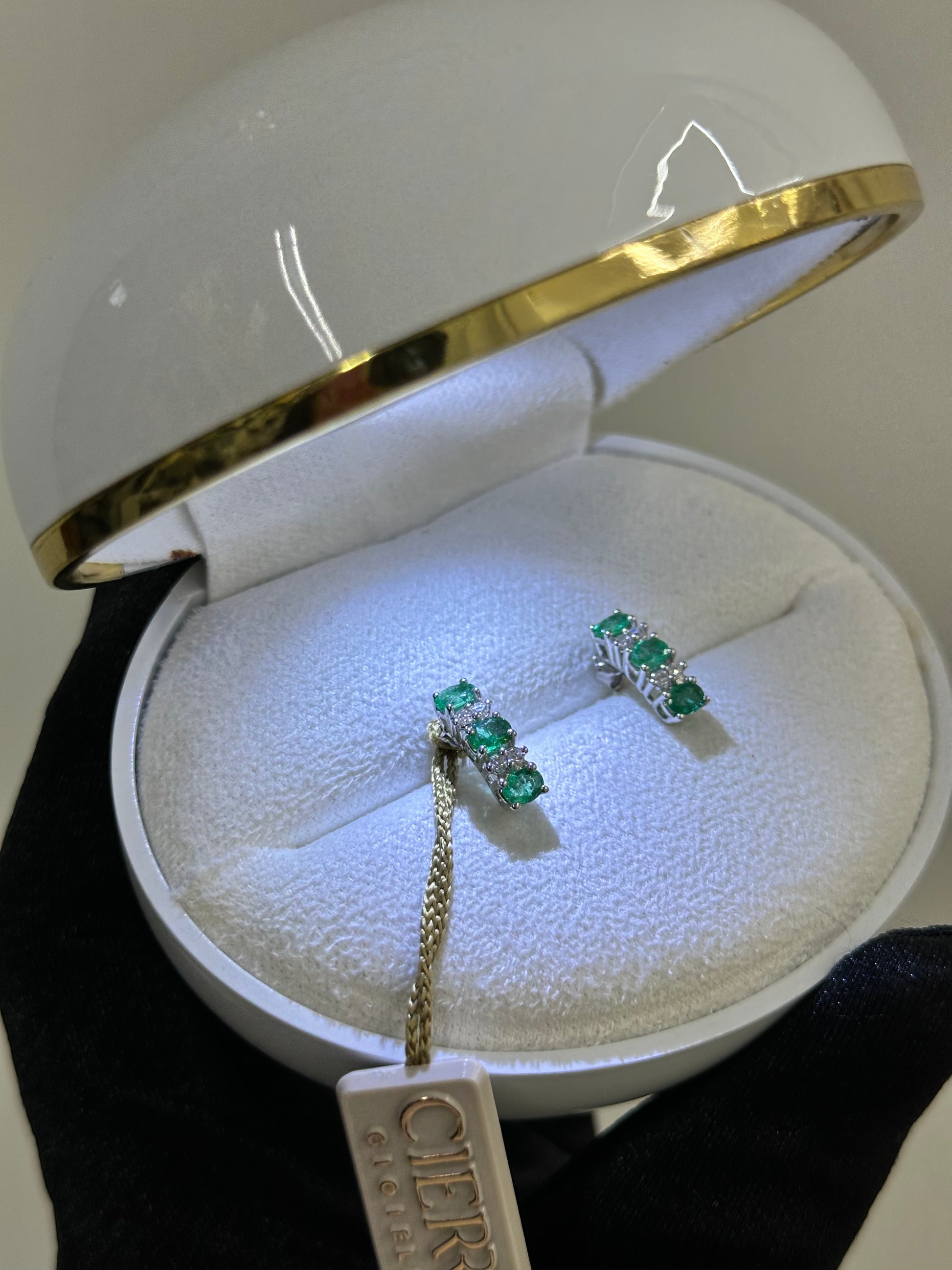 ORECCHINI CON DIAMANTI E SMERALDI ORO 18KT