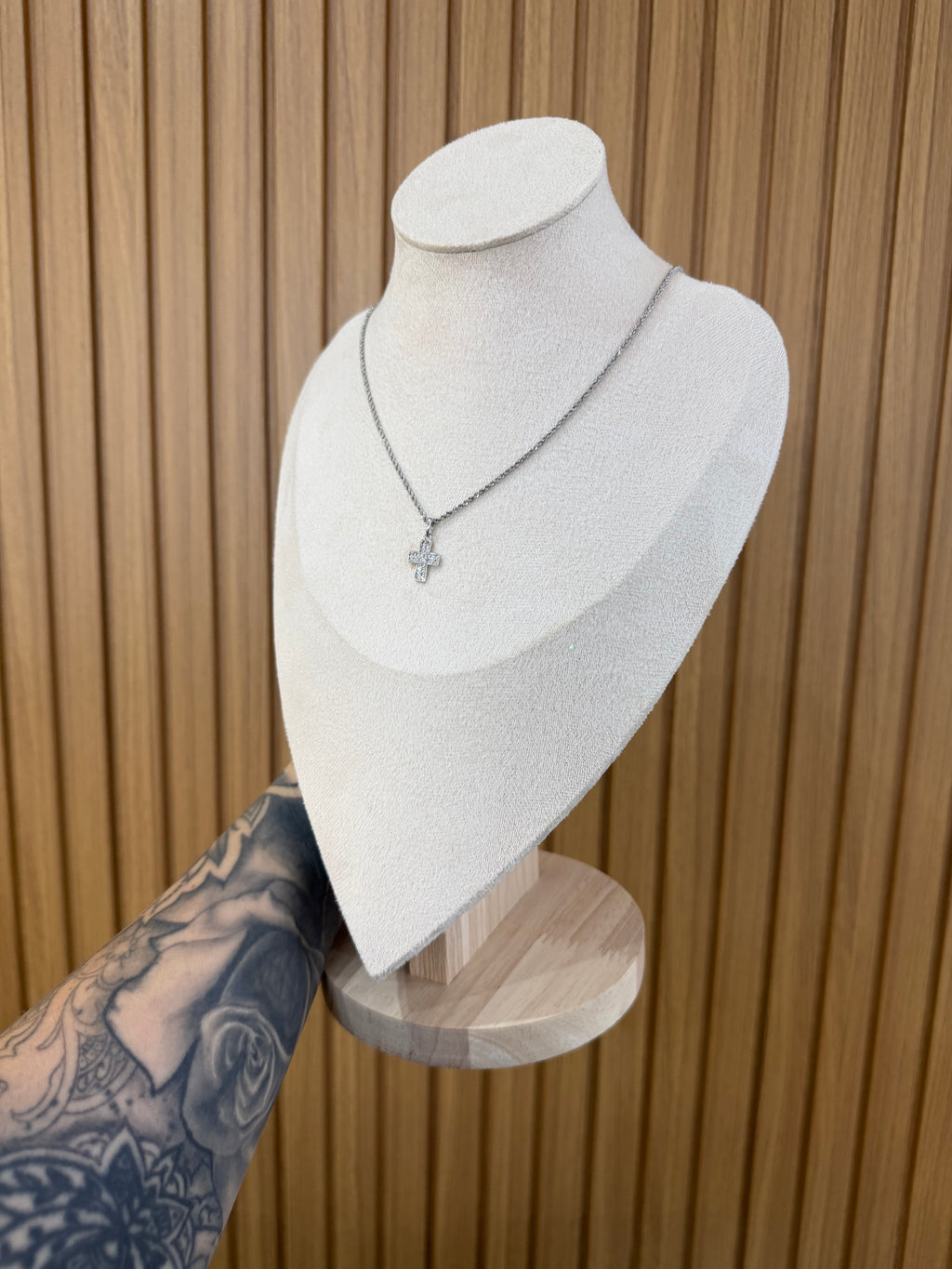COLLANA ORO 18KT CON CROCE ZIRCONATA