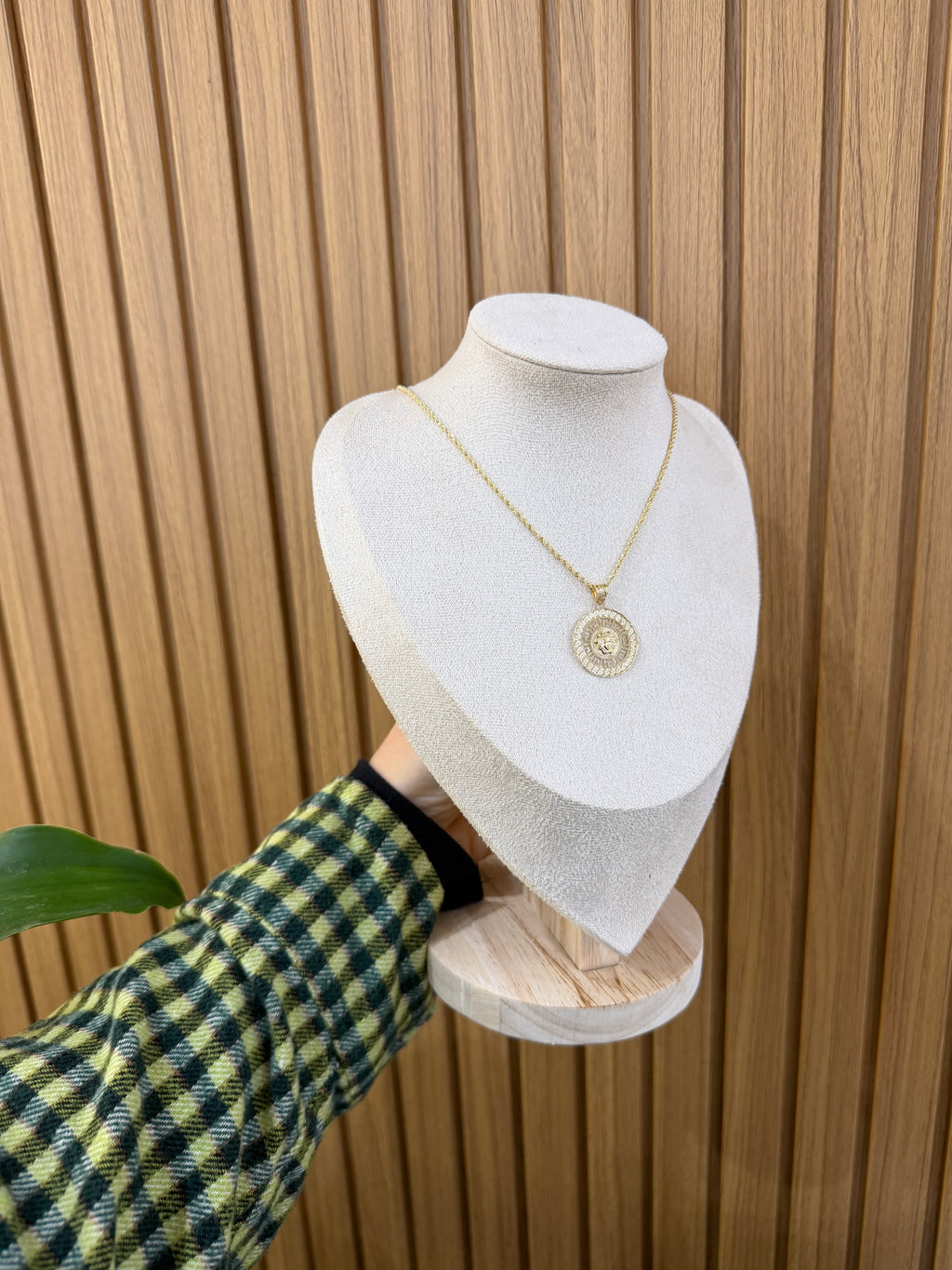 COLLANA ORO 18KT LASER CON CIONDOLO LION