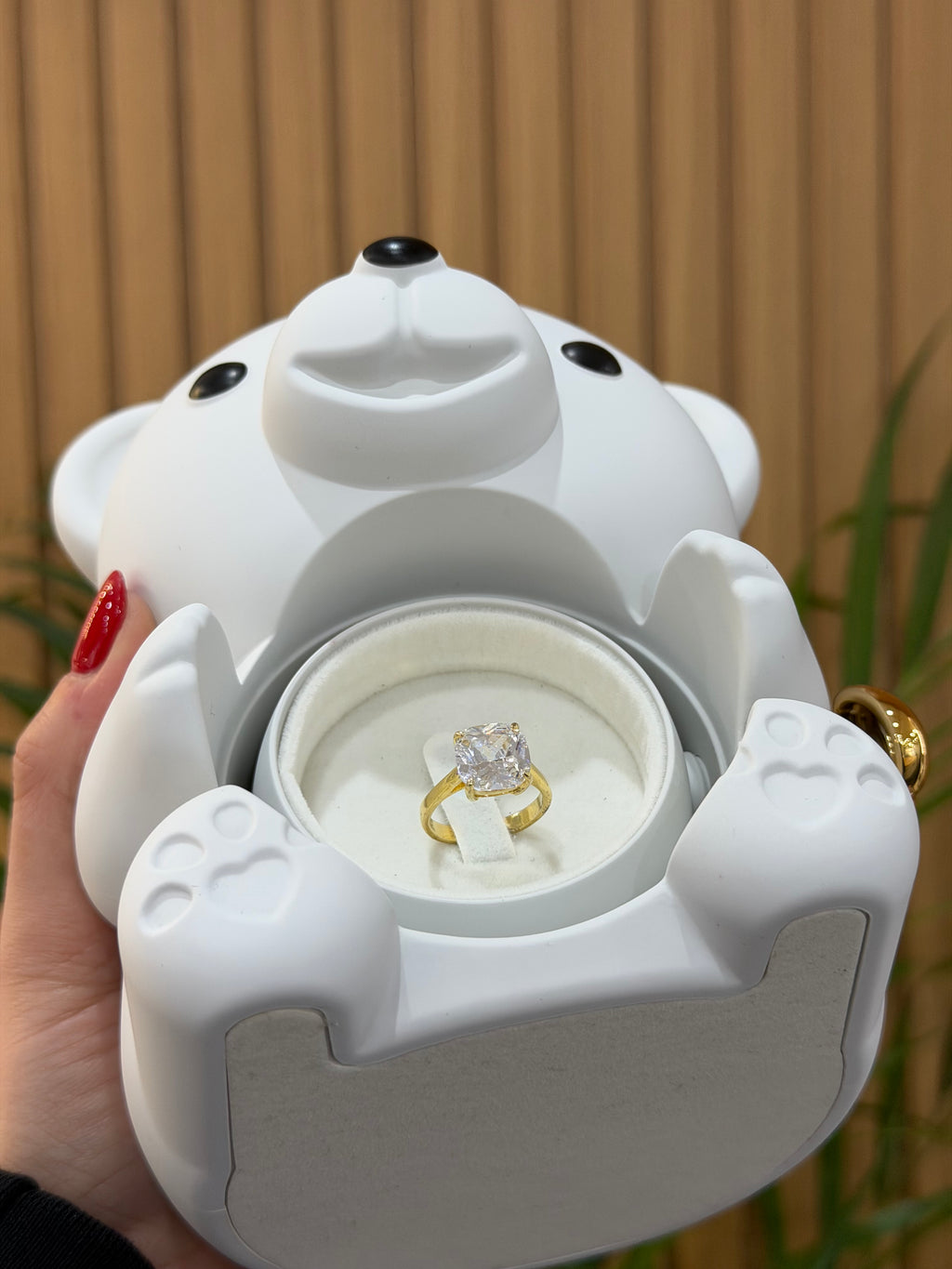 BOX TEDDY BIANCO CON ANELLO REINA ARGENTO 925 DORATO