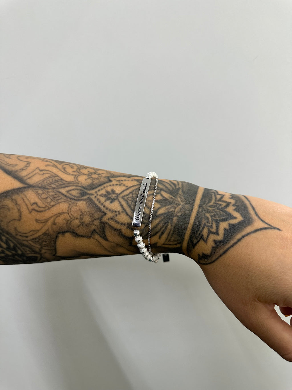 BRACCIALE DEDICATION AMOR VINCIT OMNIA