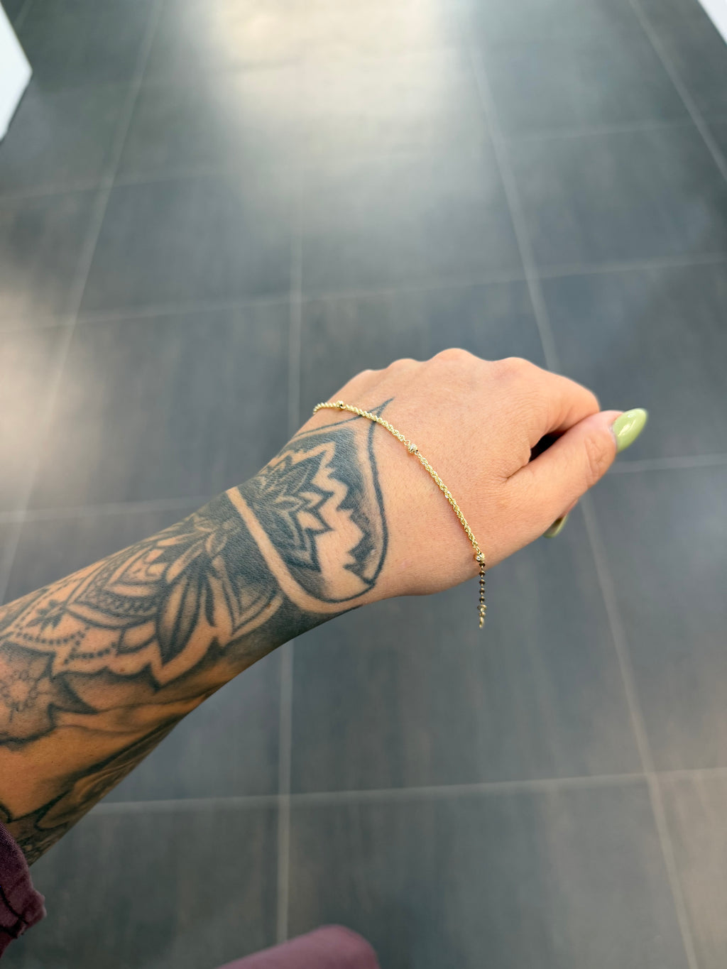 BRACCIALE ORO 18KT LASER CON SFERE