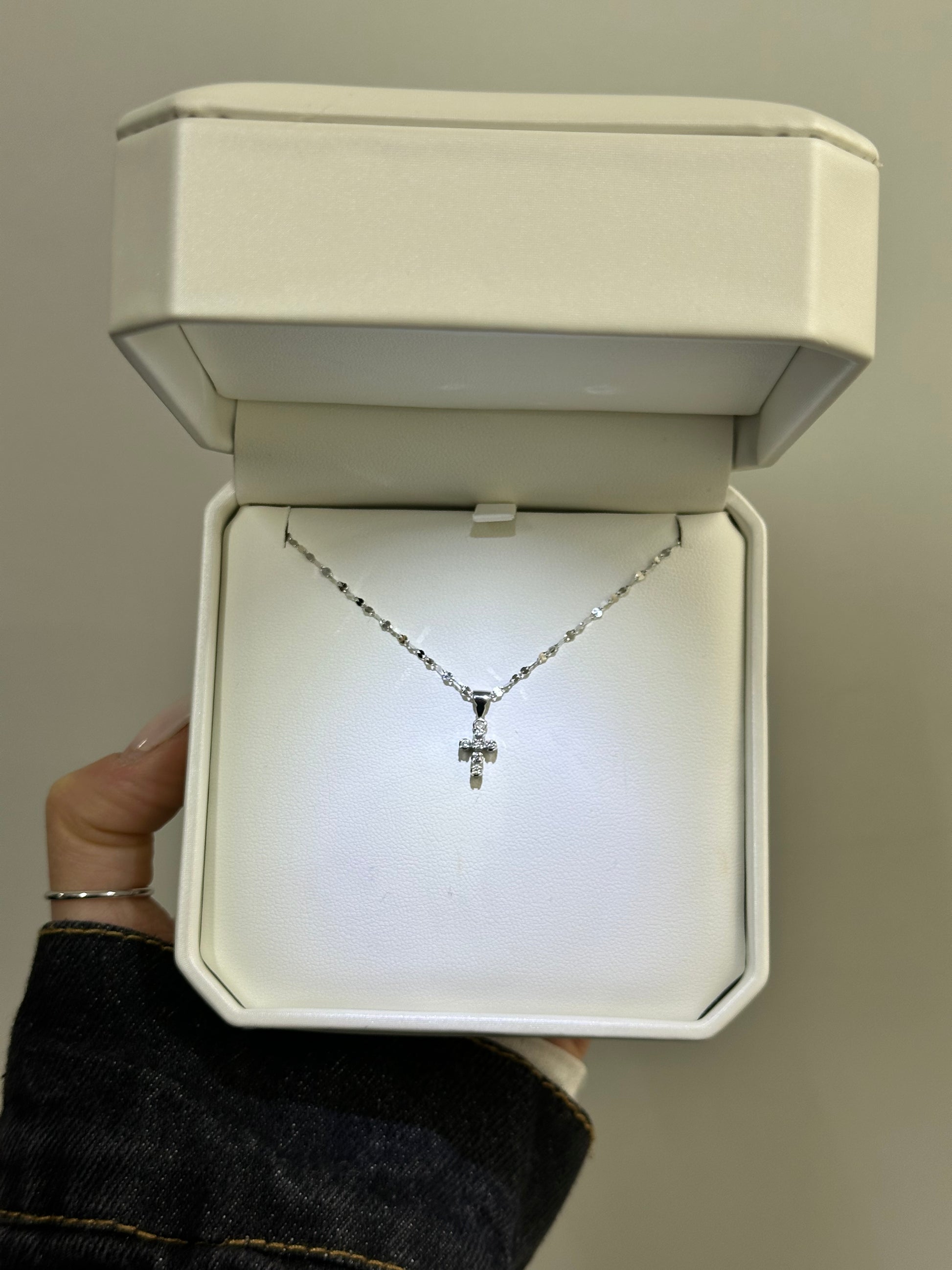 COLLANA CROCE ORO 18KT CON DIAMANTI