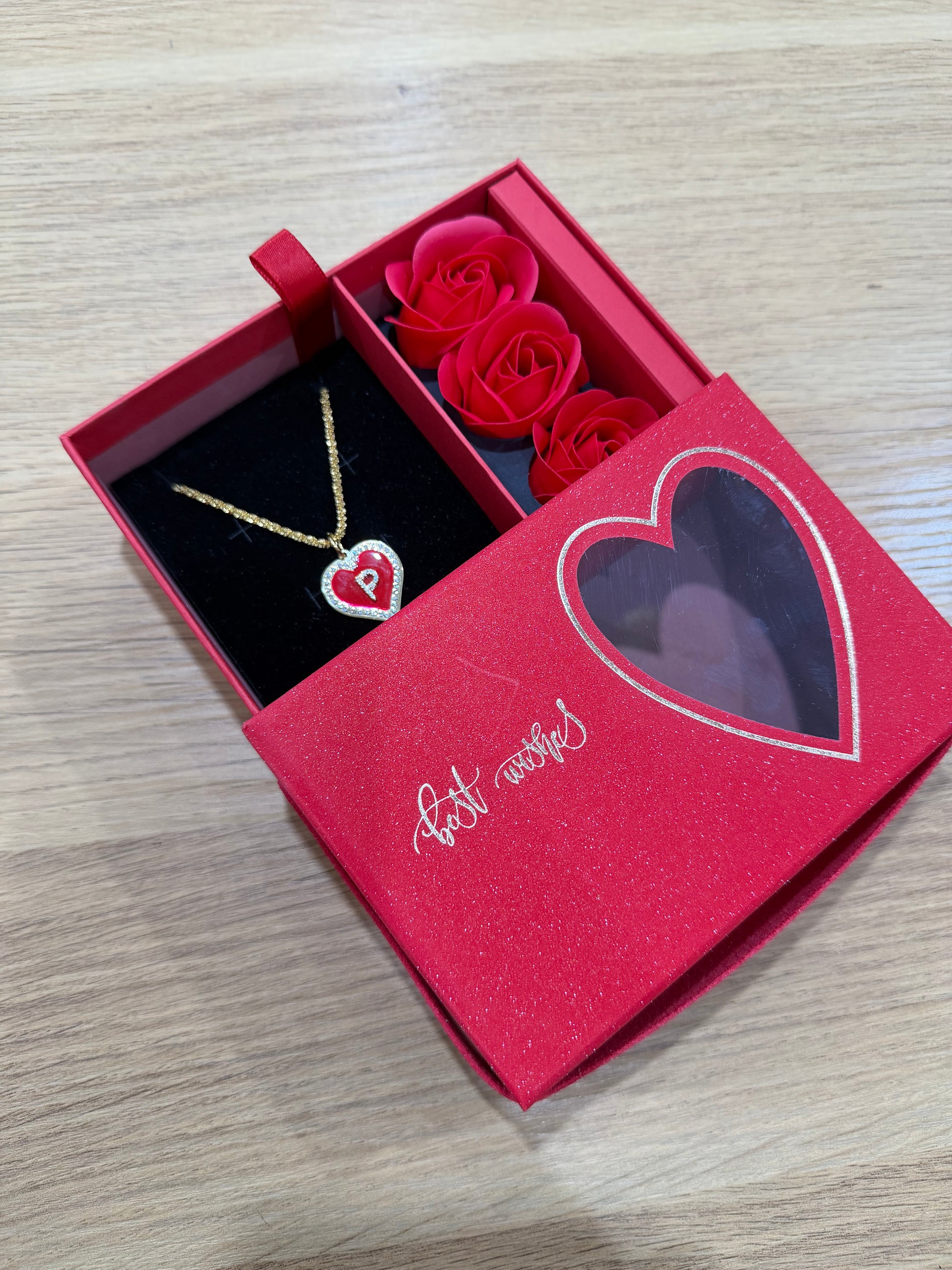 BOX SECRET CON COLLANA CUORE P