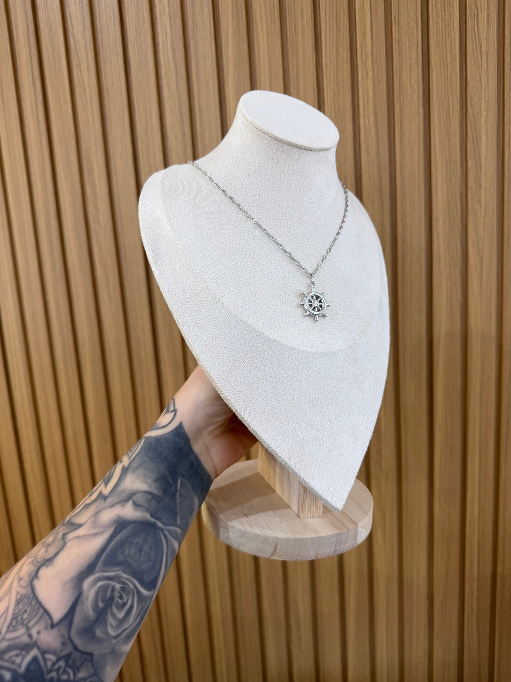 COLLANA ORO 18KT CON CIONDOLO TIMONE