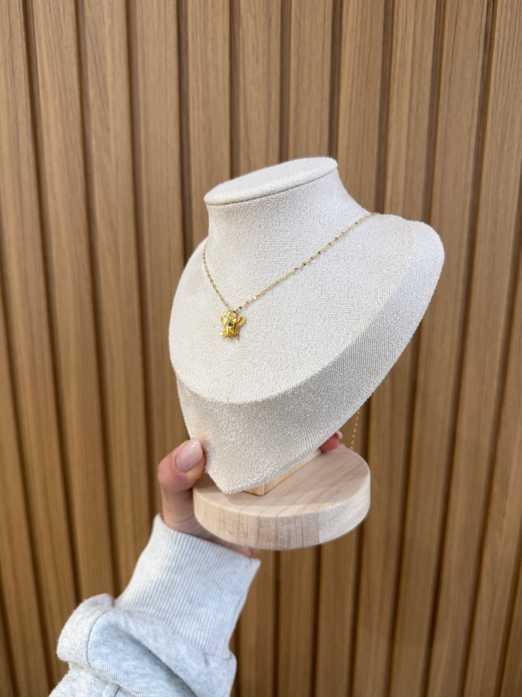 COLLANA IN ORO 18KT CON CIONDOLO ANGELO