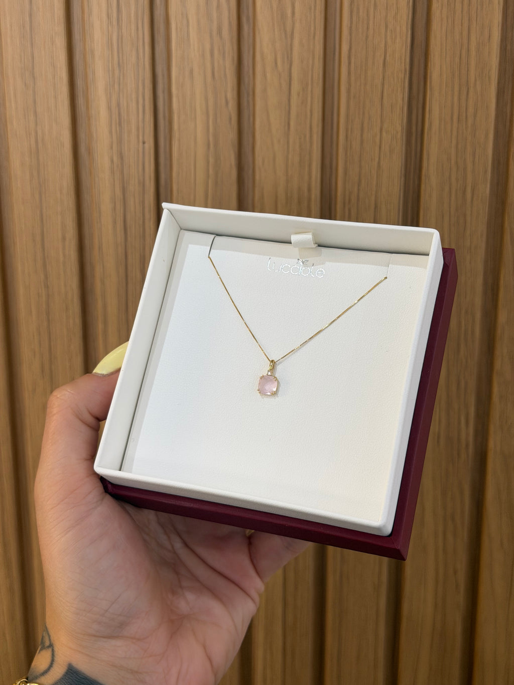 COLLANA LUCCIOLE PIETRA ROSA