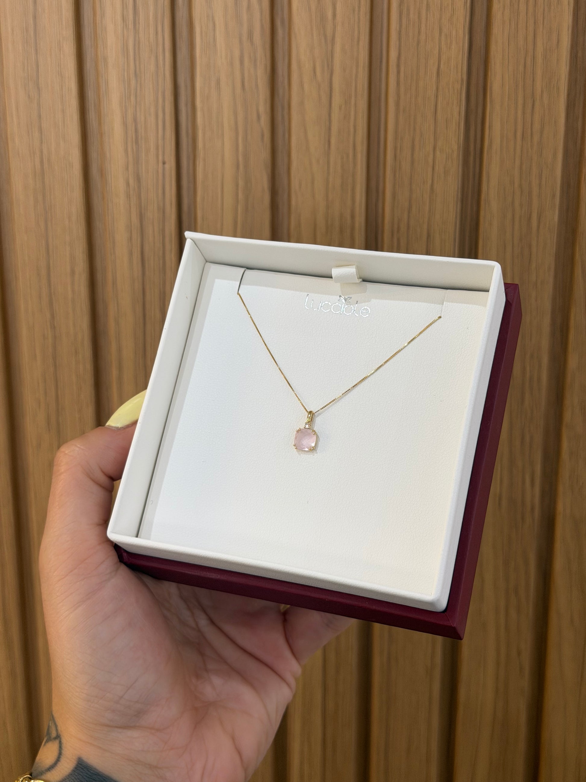 COLLANA LUCCIOLE PIETRA ROSA