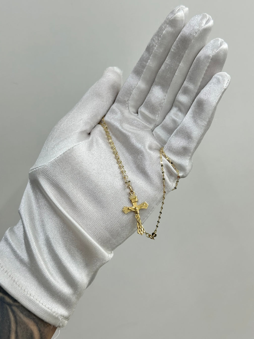 COLLANA CON CROCE LAVORATA E SPECCHIATA ORO 18KT