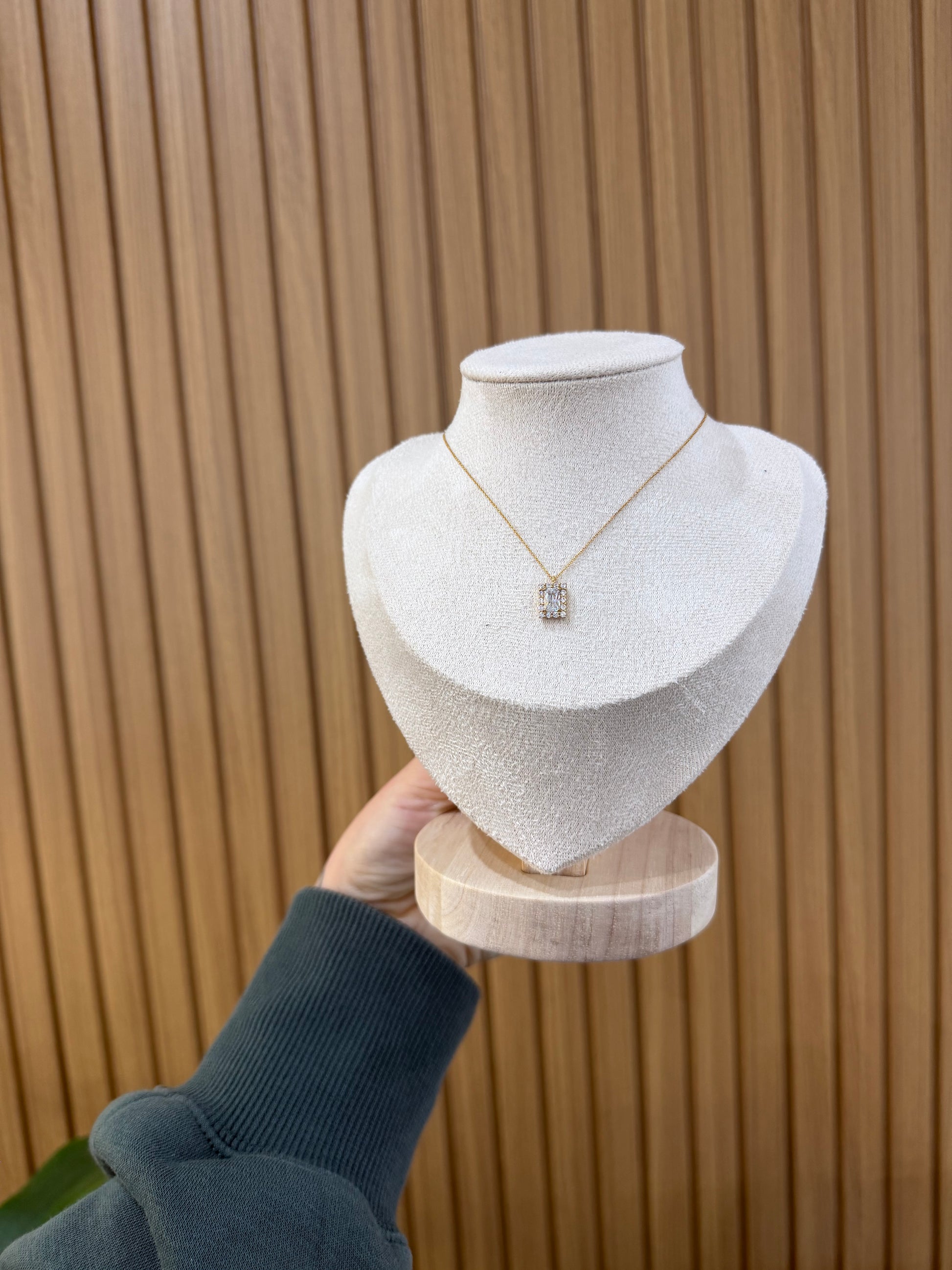 COLLANA PUNTO LUCE DANA ORO 9 CARATI