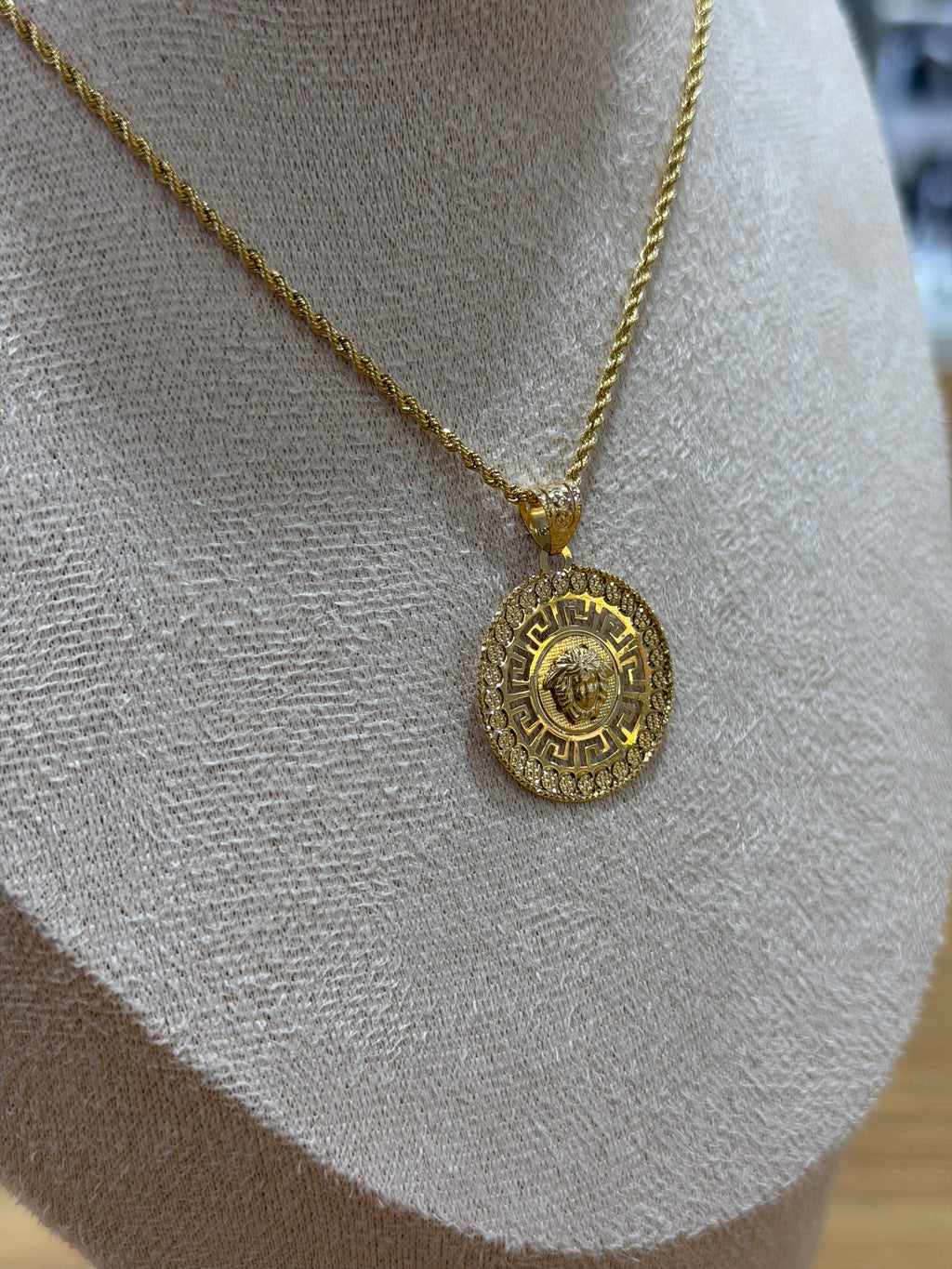 COLLANA ORO 18KT LASER CON CIONDOLO LION