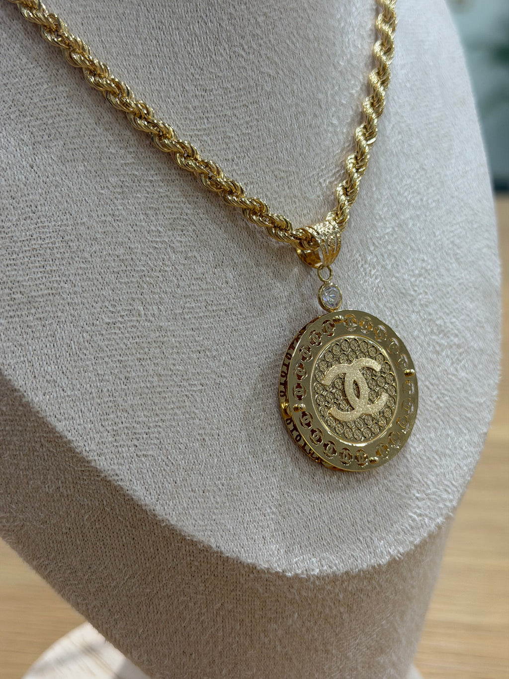 COLLANA ORO 18KT LASER CON CIONDOLO DOPPIA C