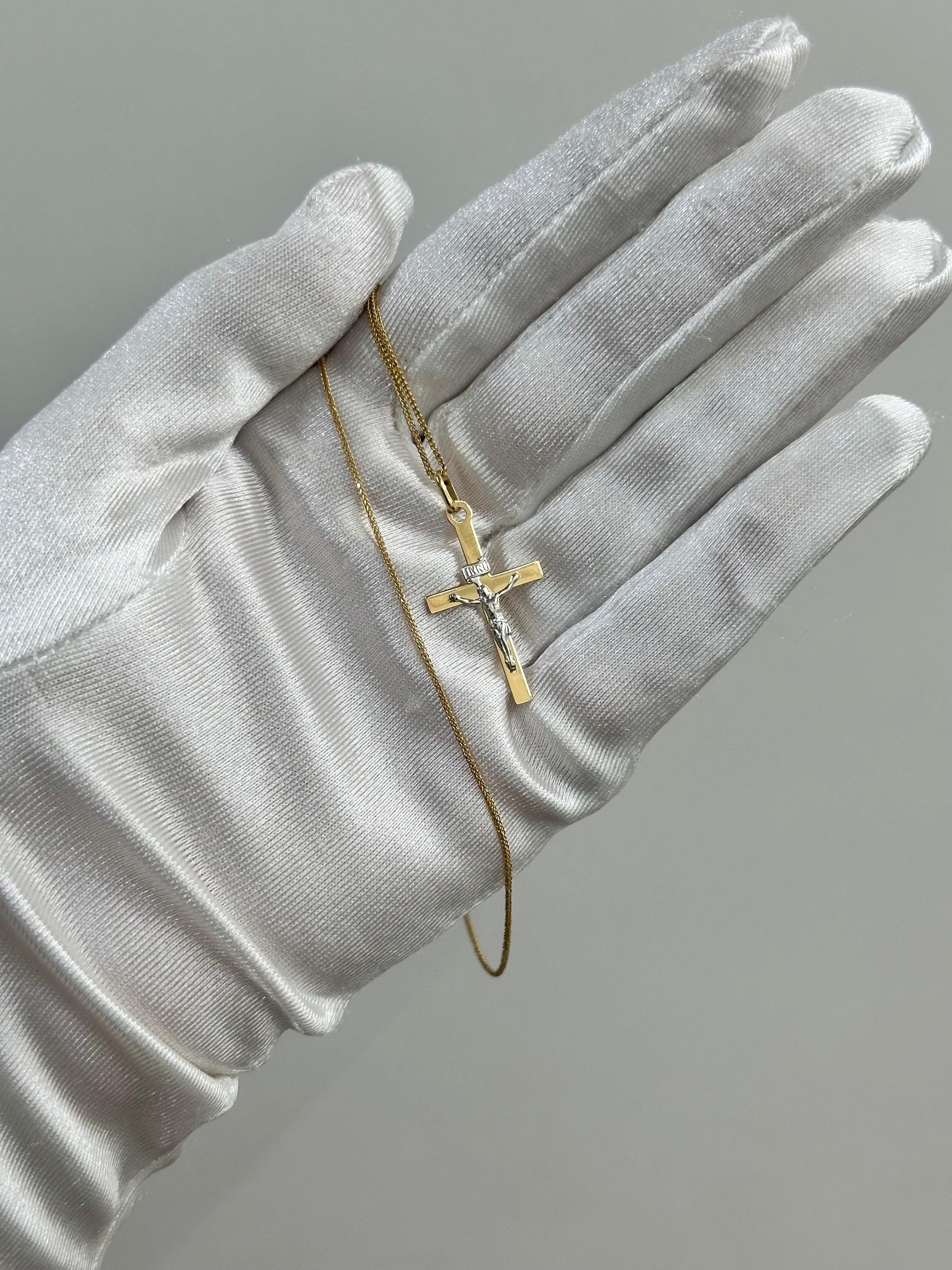 COLLANA CON CROCE BICOLORE E SPIGHETTA ORO 18KT