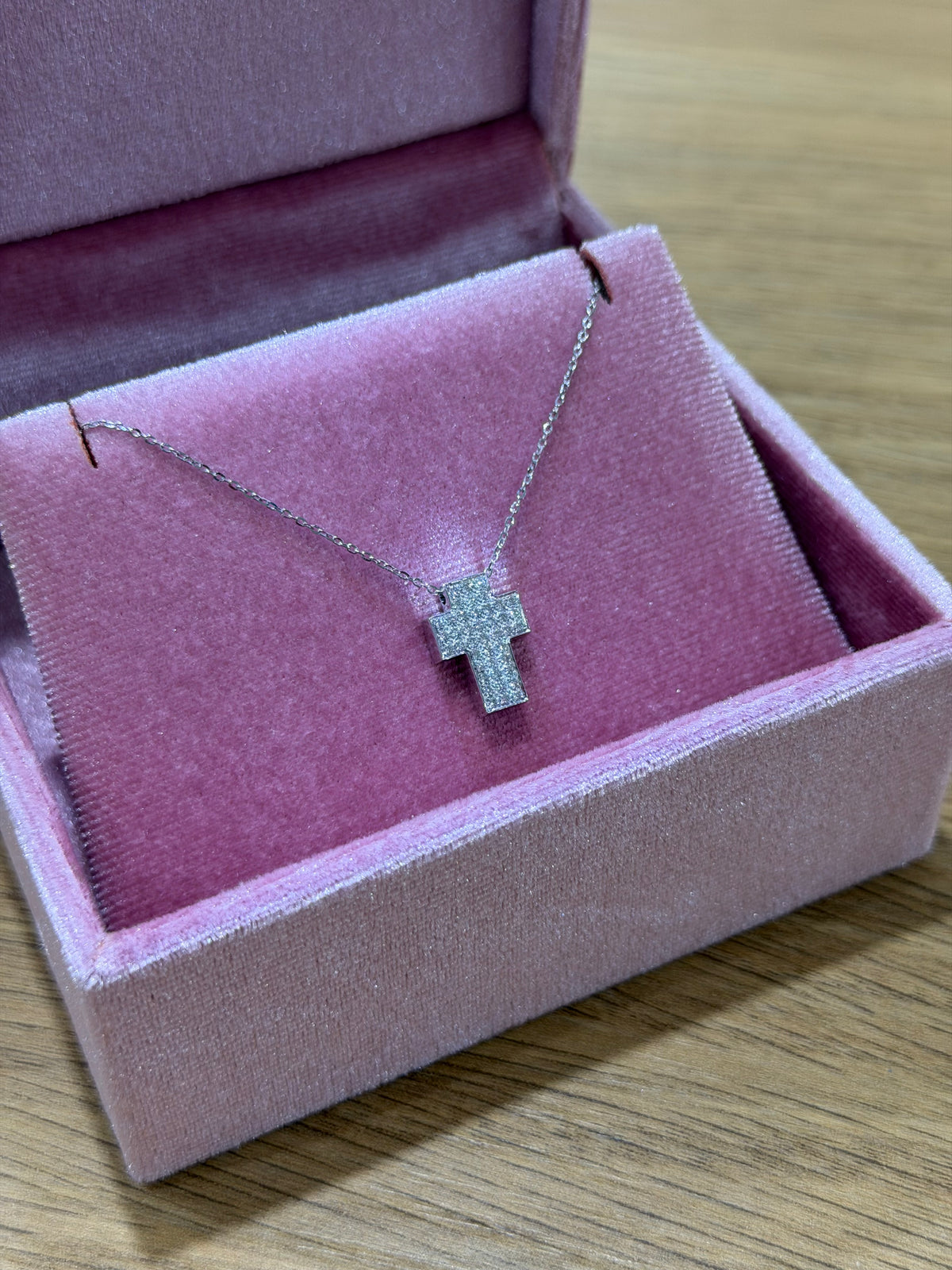 COLLANA ORO 18KT CROCE CON DIAMANTI CLASSIC
