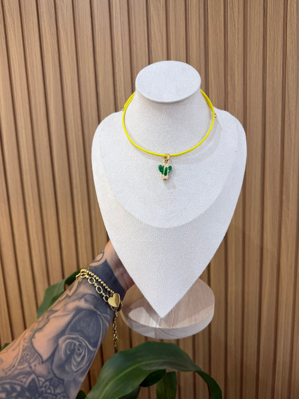 COLLANA CALAMITA CON CIONDOLO CACTUS ORO 18KT