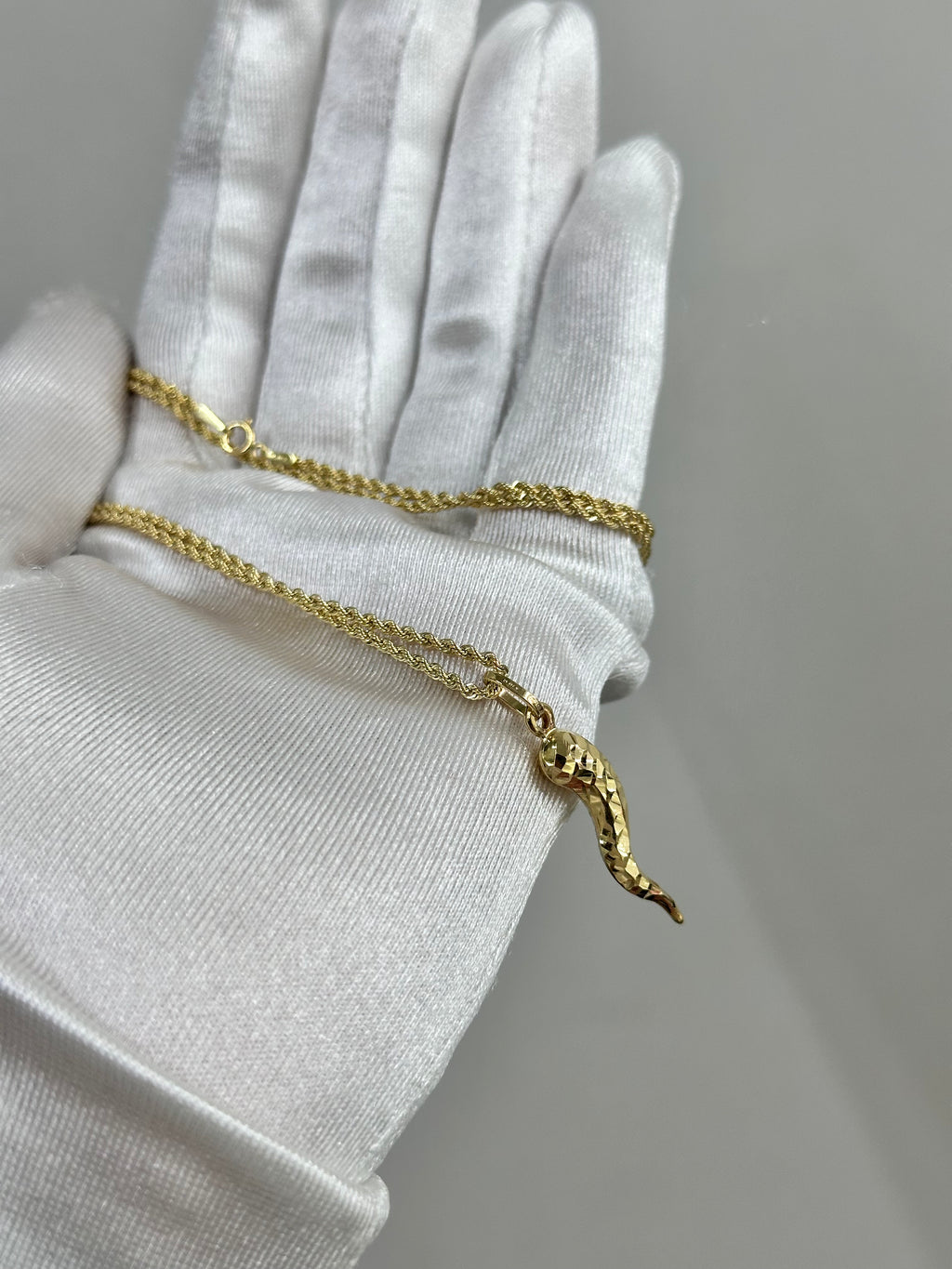 COLLANA CORNO ORO 18KT CON LASER