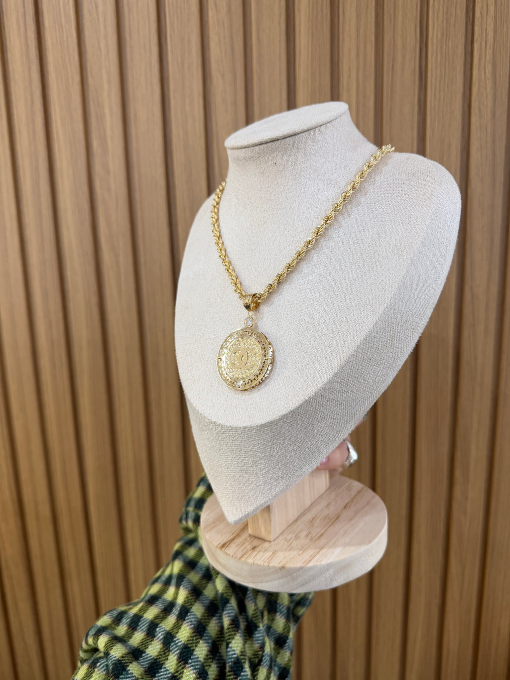 COLLANA ORO 18KT LASER CON CIONDOLO DOPPIA C