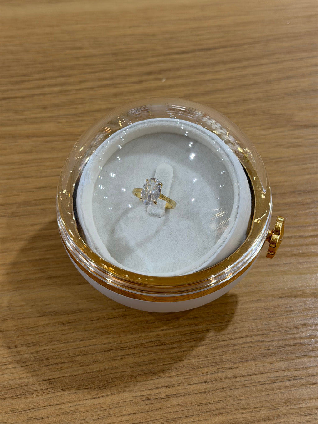 BOX PALLINA DI NATALE BIANCA CON ANELLO OVAL ARGENTO 925