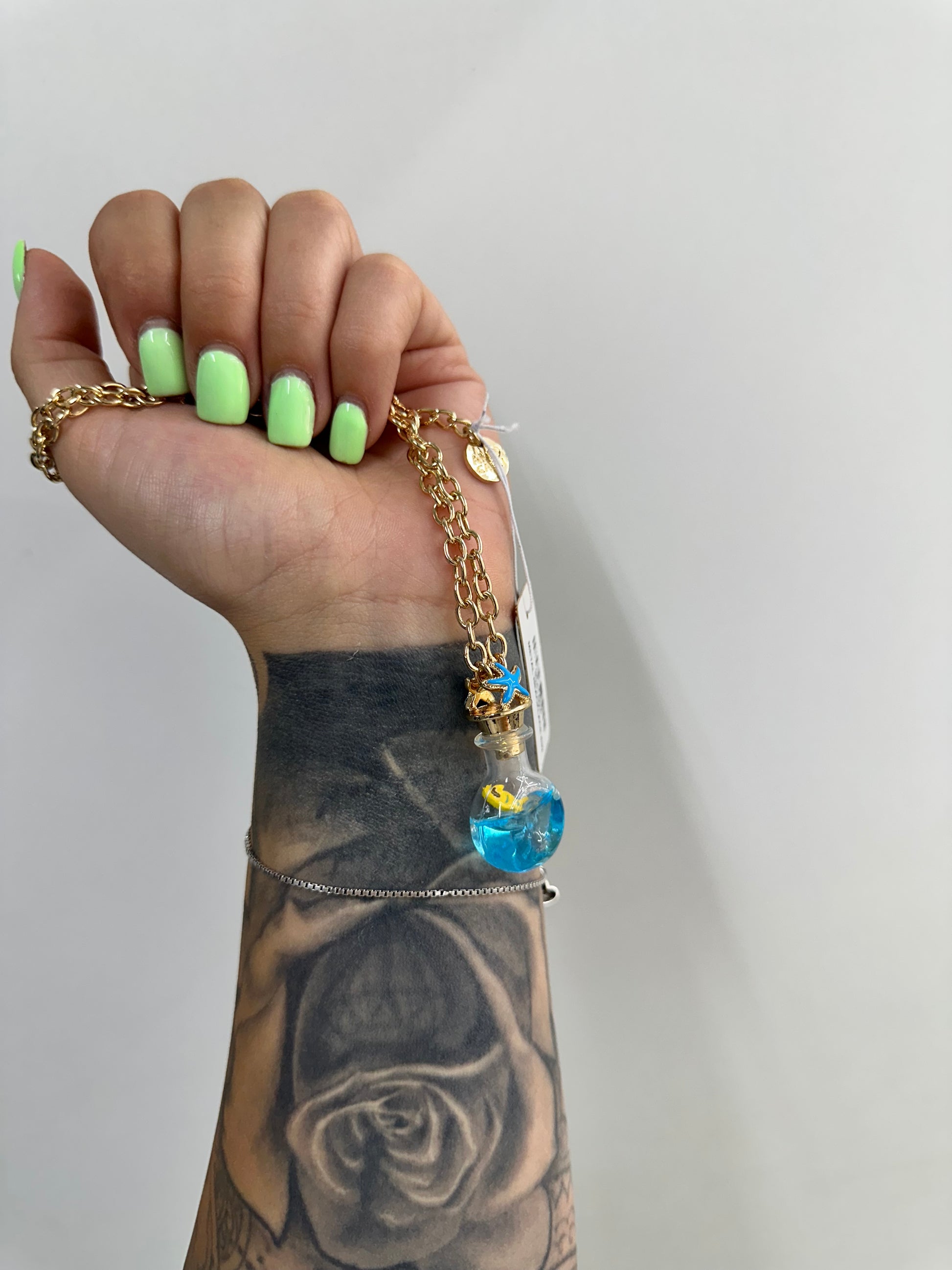 COLLANA AMO CAPRI IN METALLO CON BOTTIGLINA STELLA E PESCIOLINO