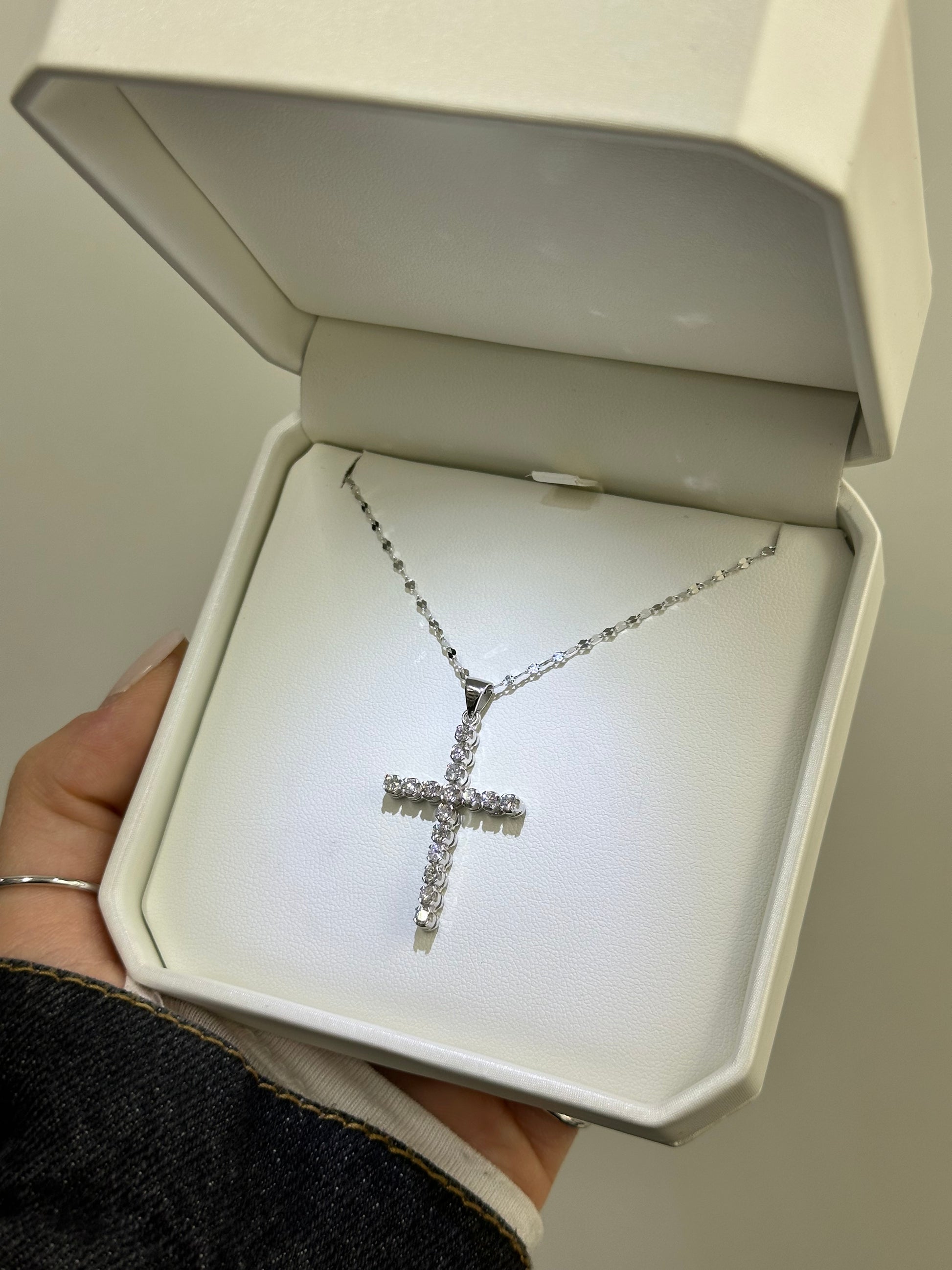 COLLANA CROCE ORO 18KT CON DIAMANTI