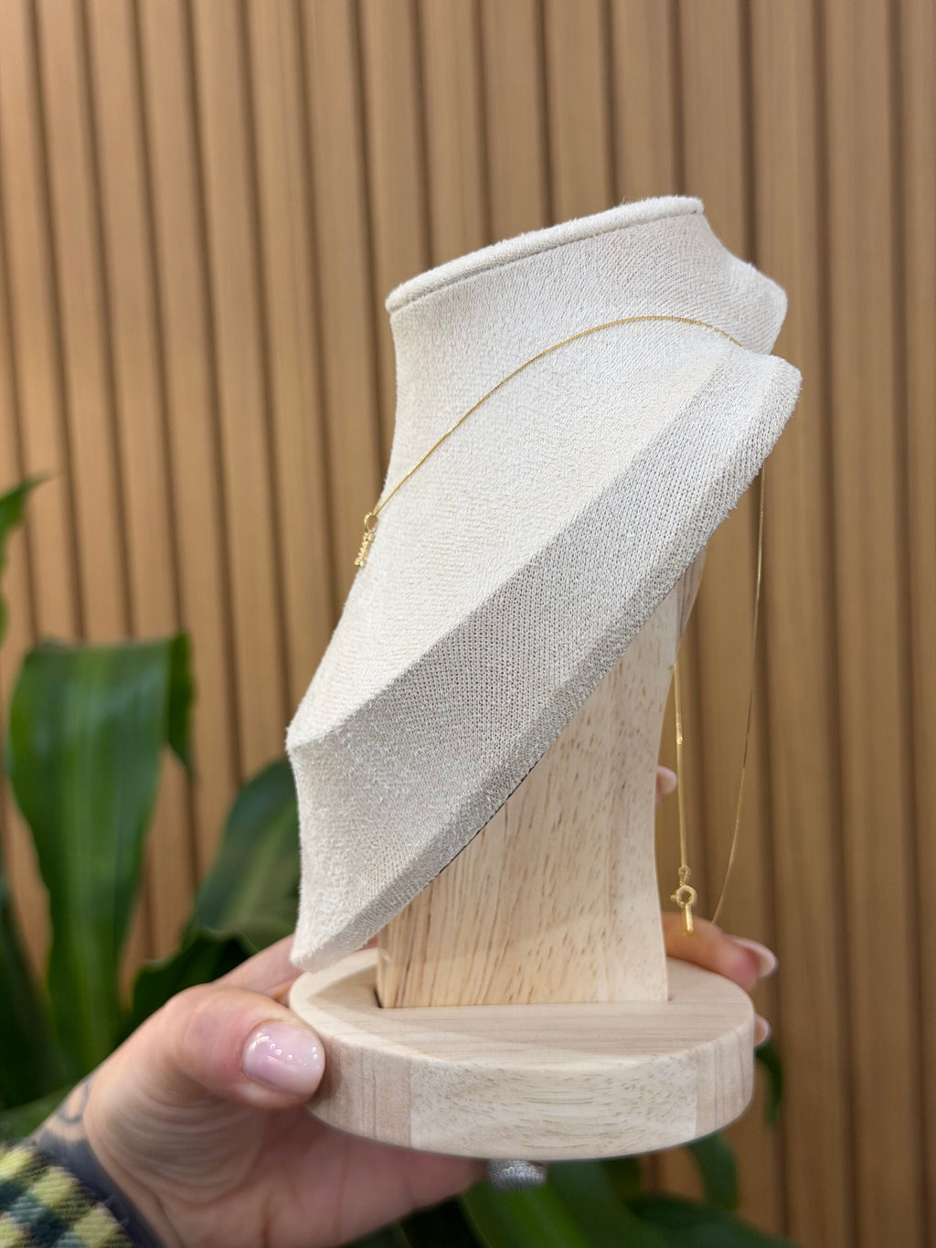 COLLANA INIZIALE I ORO 9 CARATI E DIAMANTINI