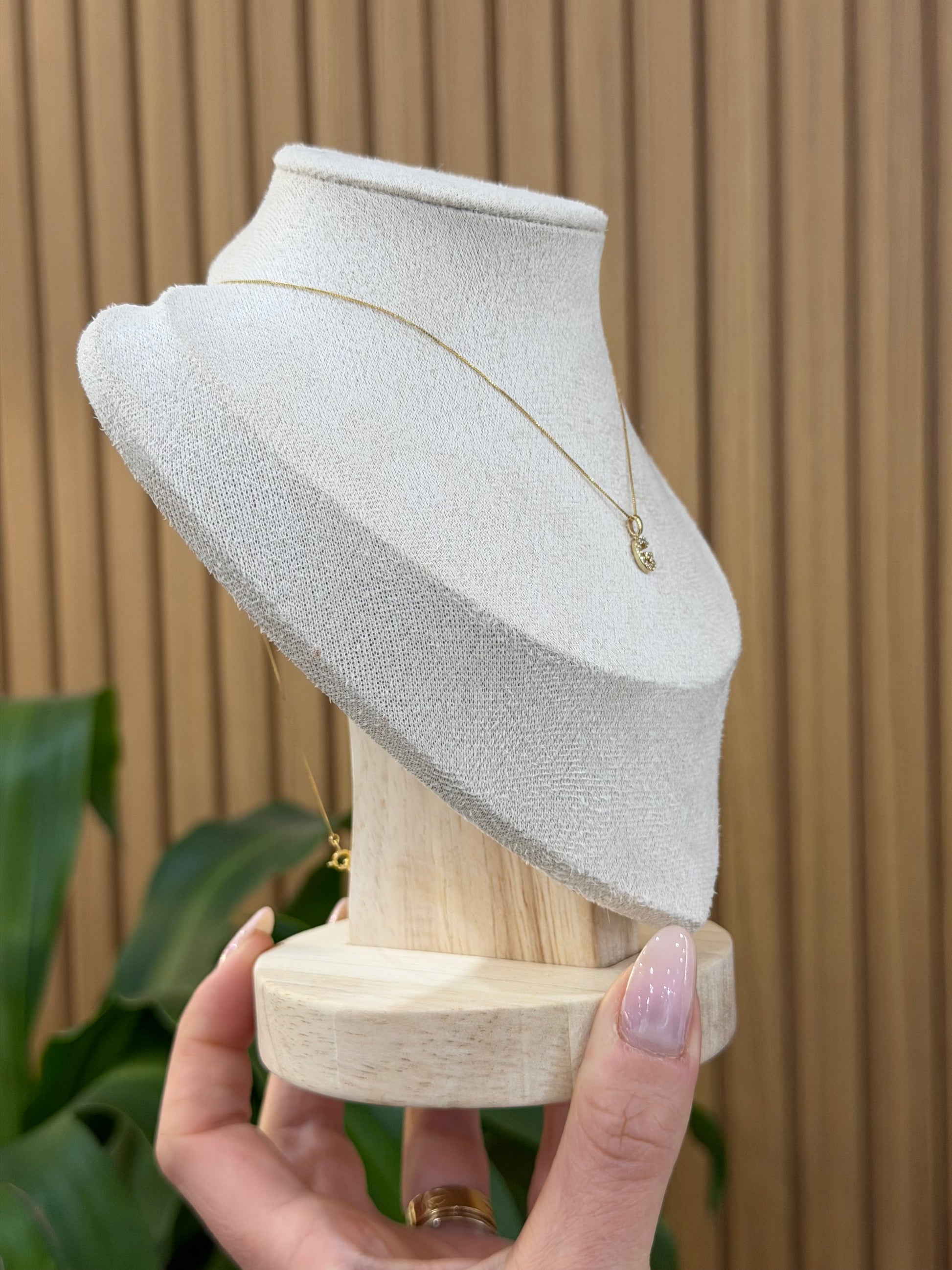 COLLANA INIZIALE G ORO 9 CARATI CON DIAMANTINI