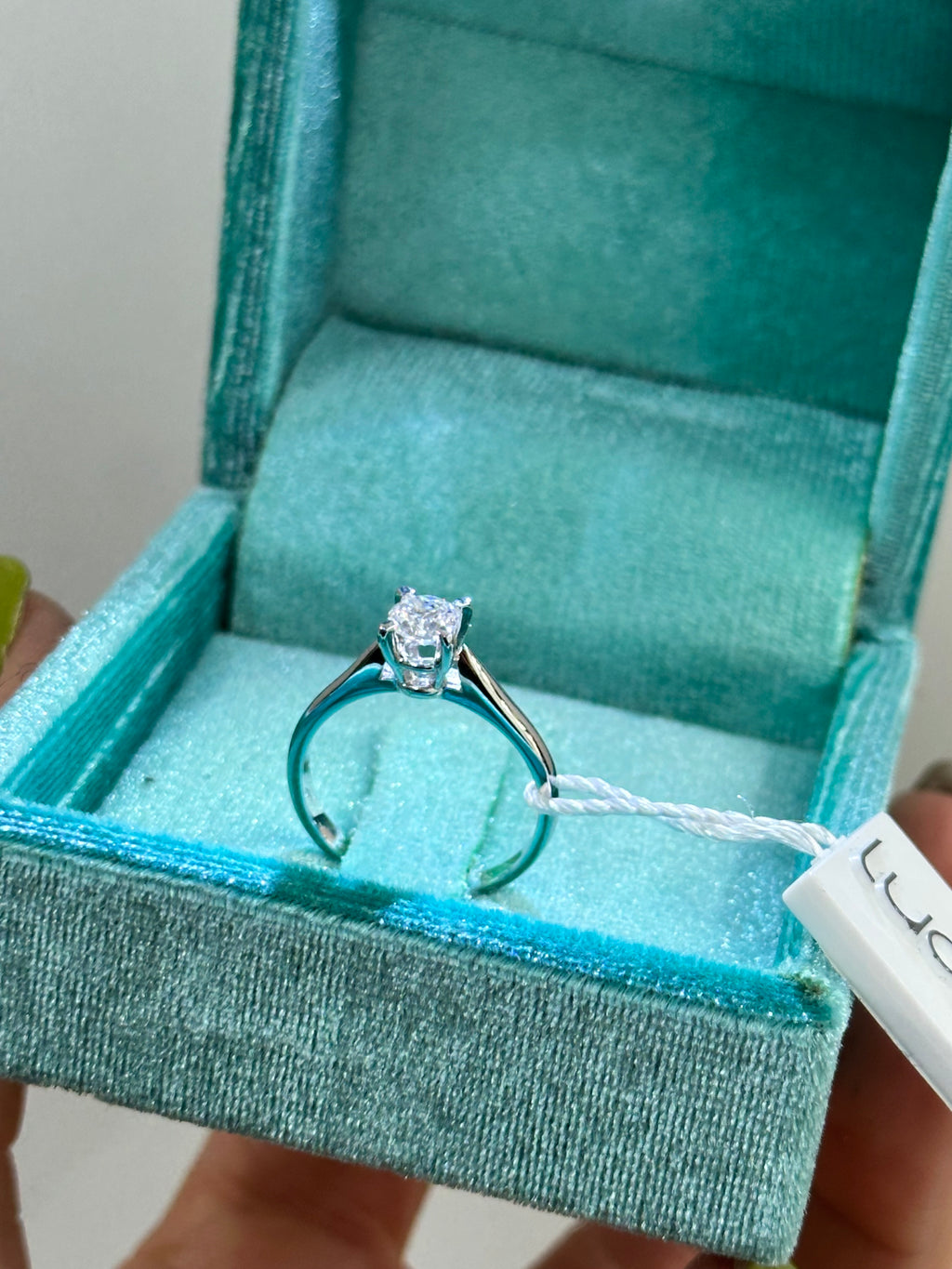 ANELLO SOLITARIO ORO 18KT CON DIAMANTE