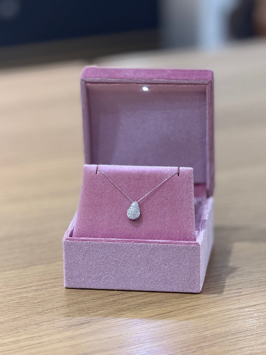 COLLANA ORO 18KT GOCCIA CON DIAMANTI