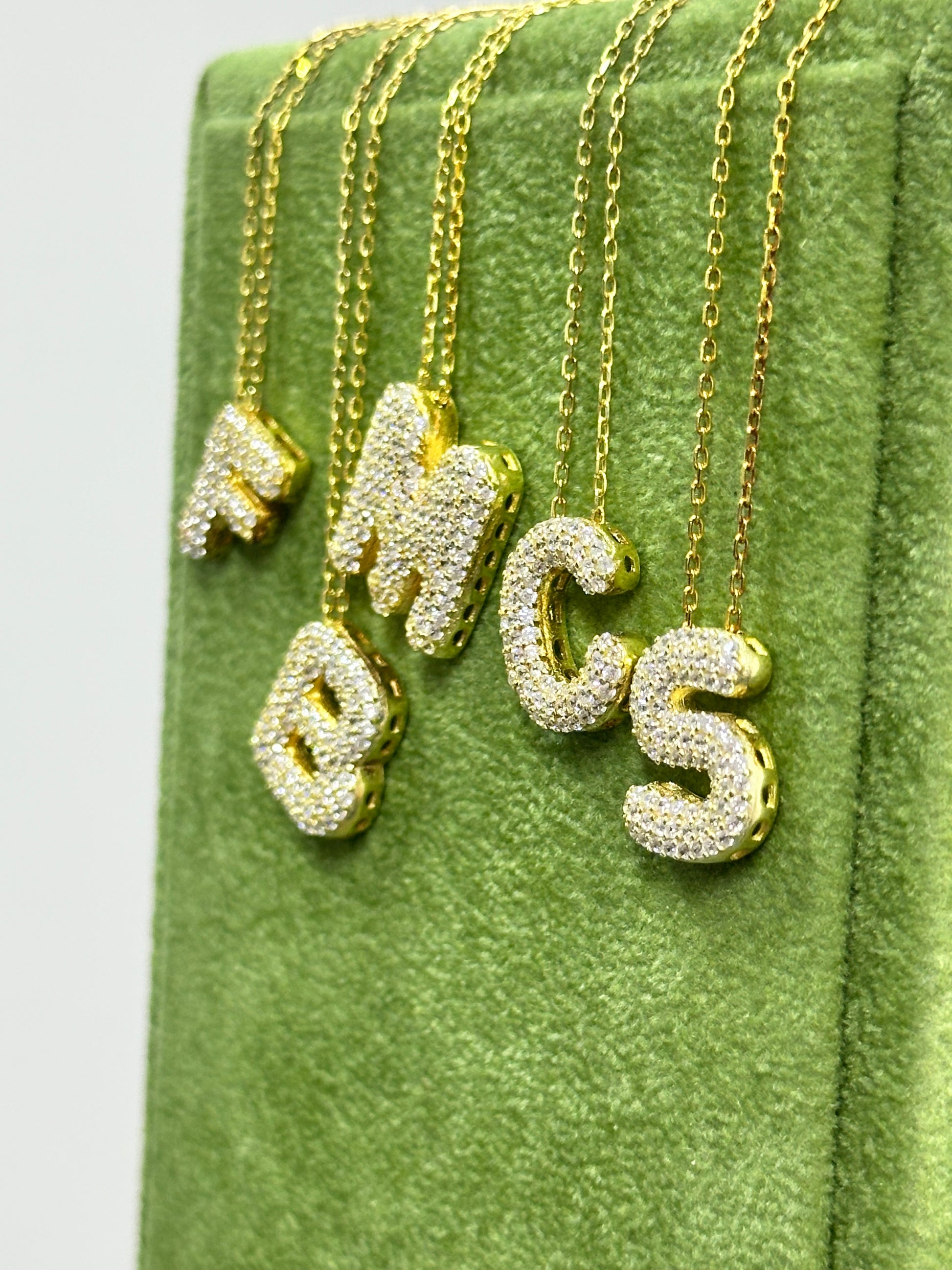 COLLANA INIZIALE BOMBATA ZIRCONATA IN ARGENTO