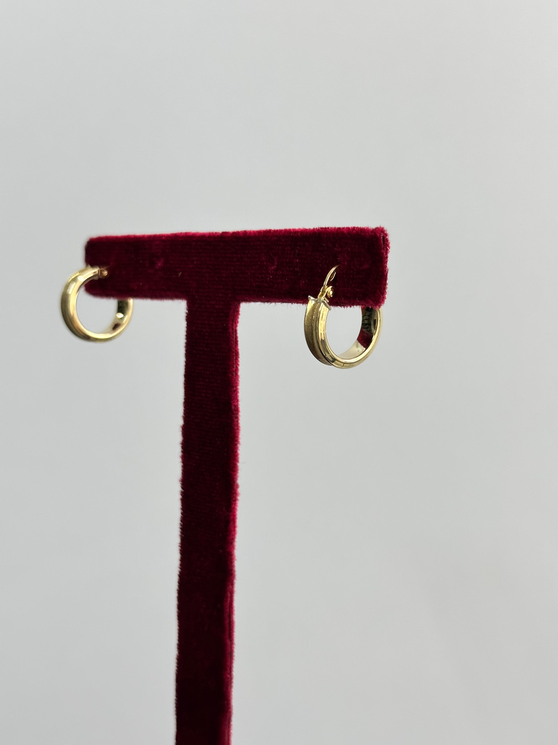 CERCHIETTI IN ORO 18KT