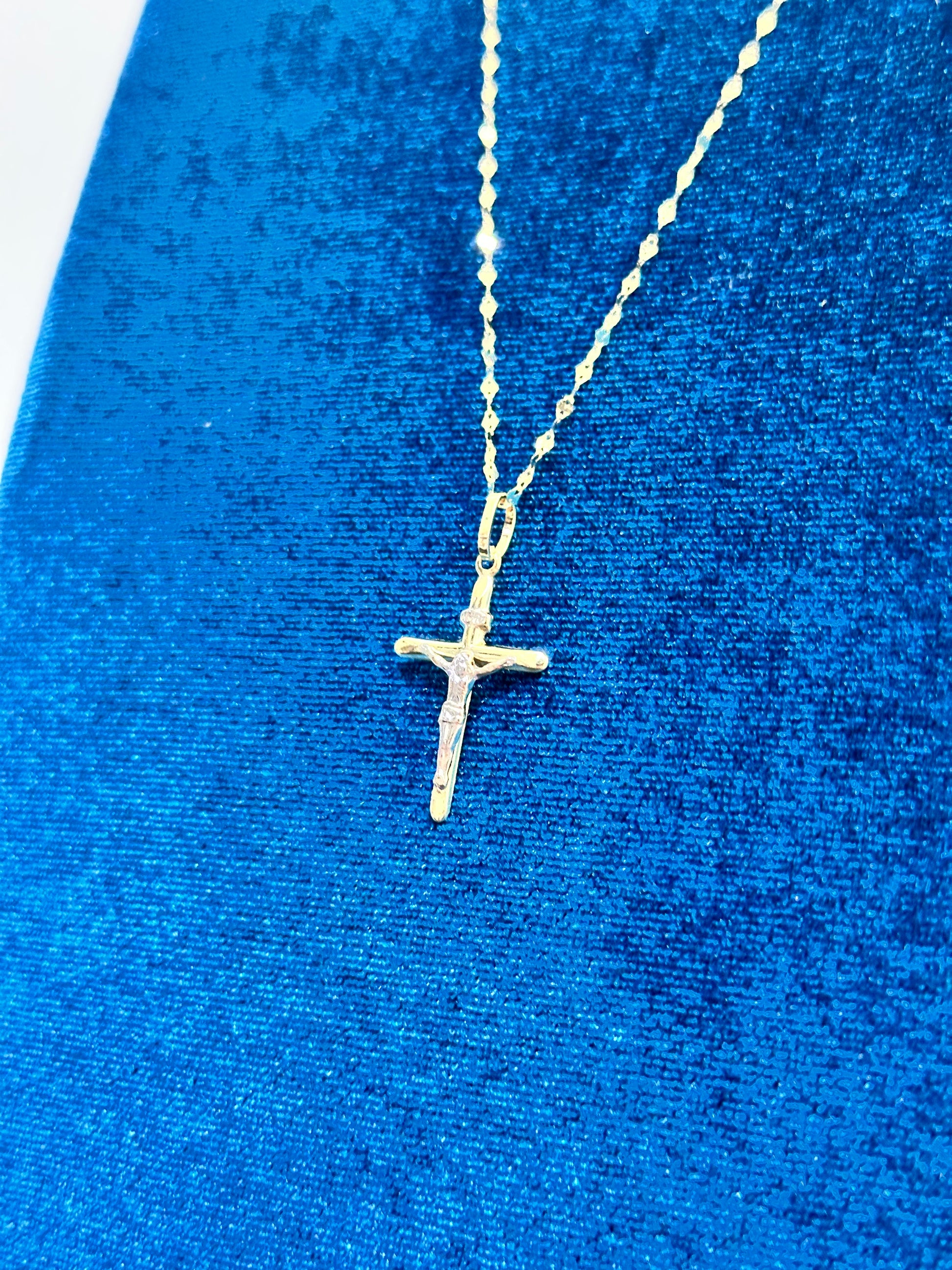 COLLANA CON CROCE ORO 18KT