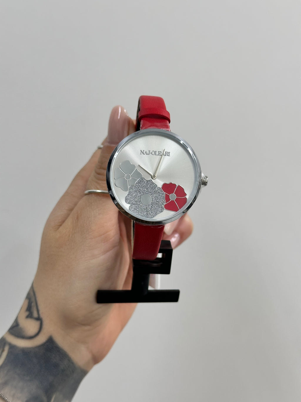 OROLOGIO NAJ-OLEARI CON CINTURINO ROSSO