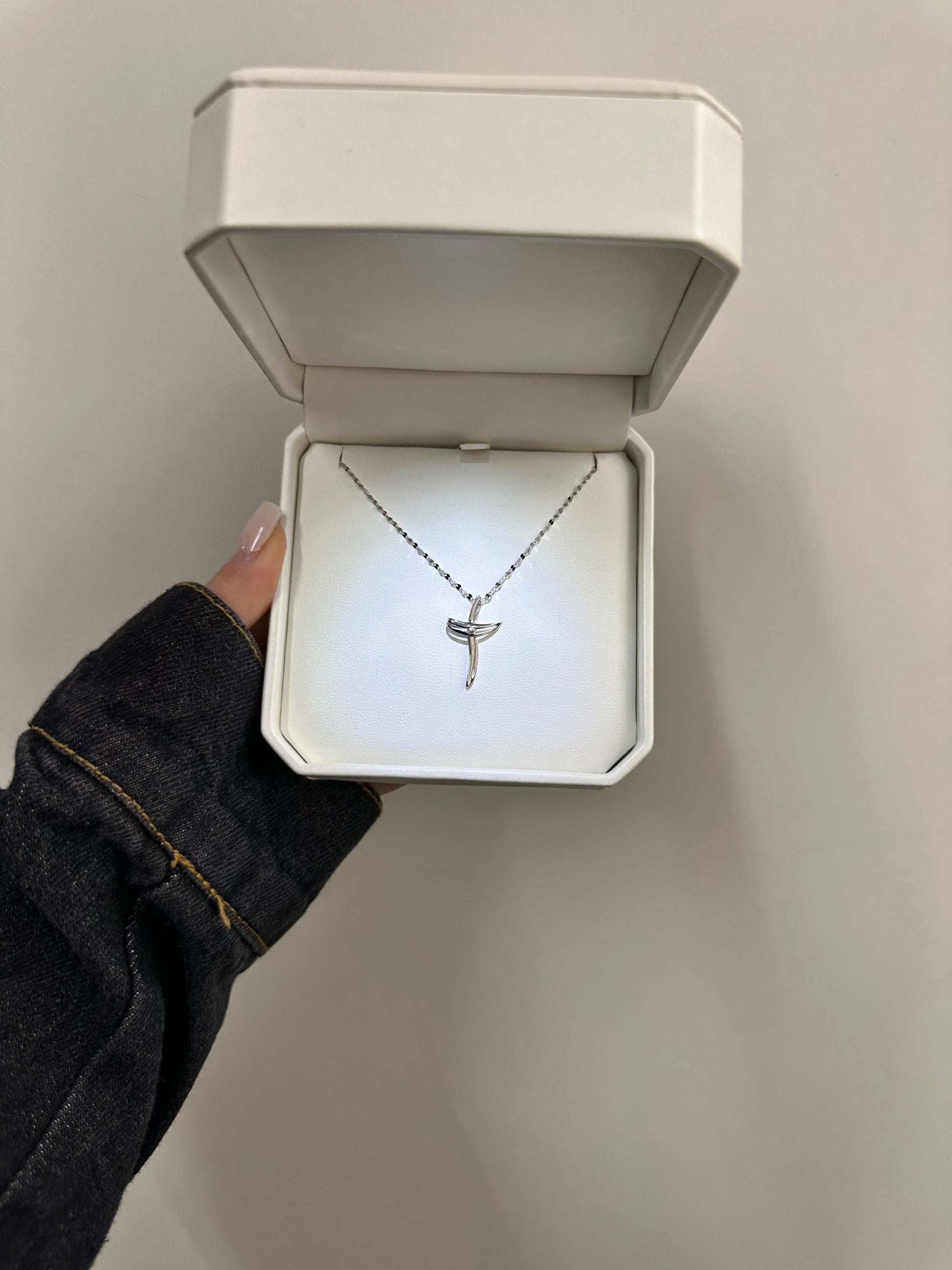COLLANA CON CROCE ORO 18KT CON DIAMANTI