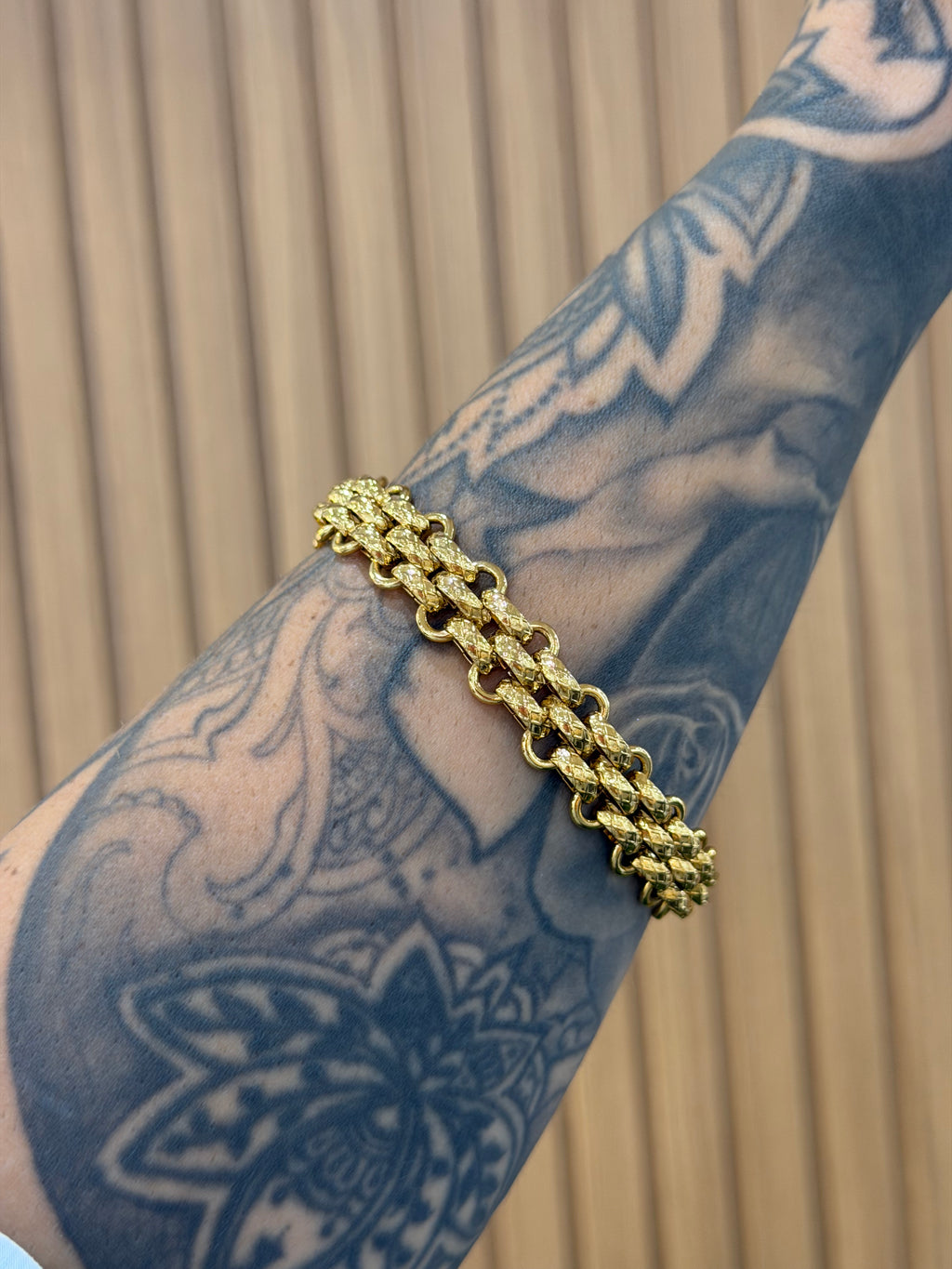 BRACCIALE ELETTRA ACCIAIO CON DORATURA