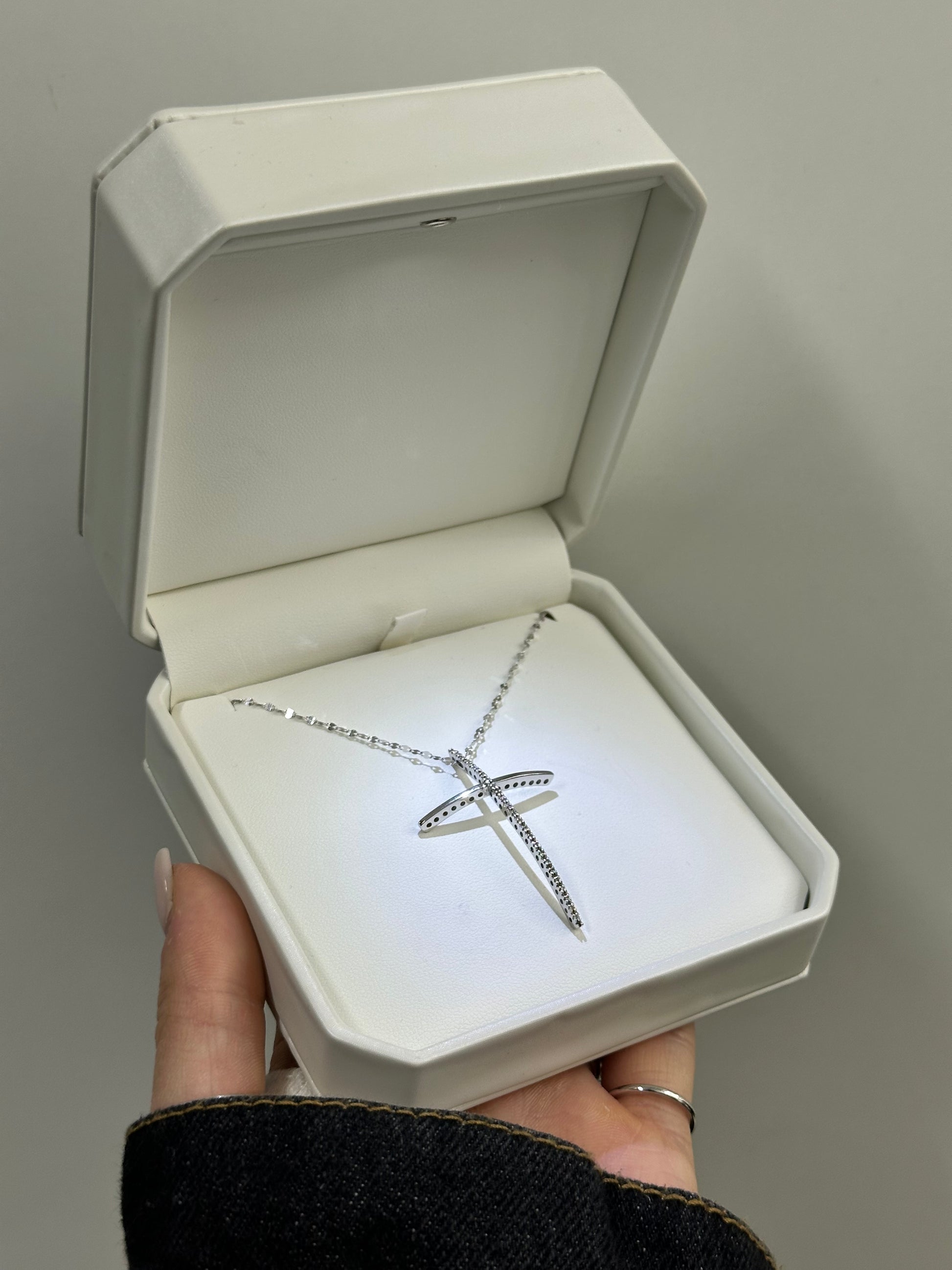 COLLANA CROCE ORO 18KT CON DIAMANTI