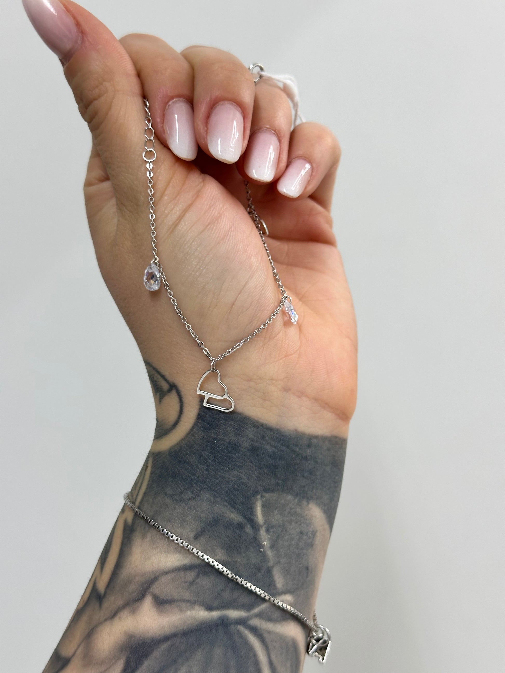 BRACCIALE CON CUORI PENDENTI LA PETITE
