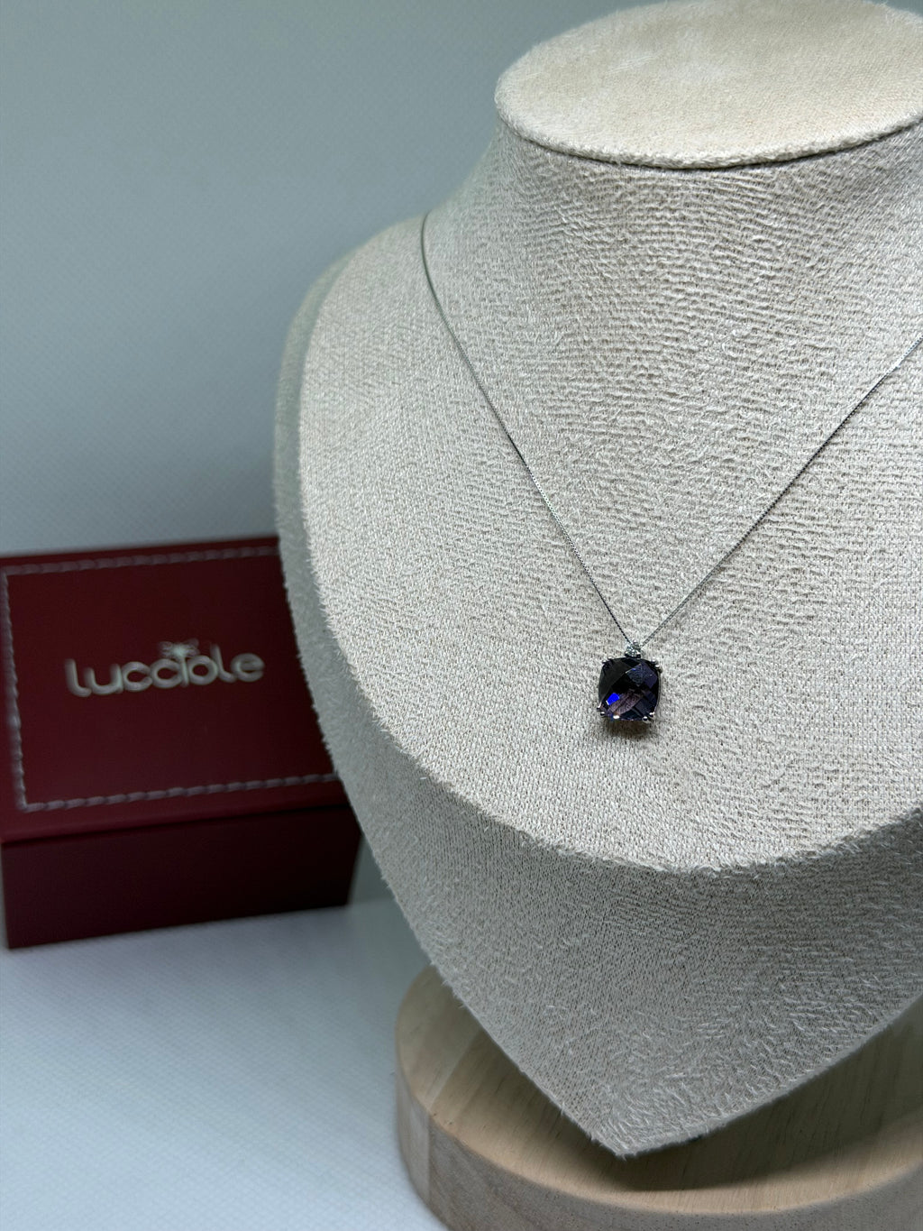 COLLANA LUCCIOLE ORO 9 CARATI CON AMETISTA E DIAMANTINO