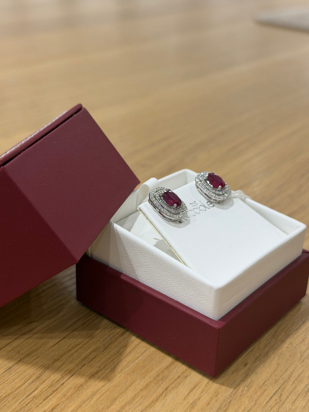 ORECCHINI ORO 18KT CON DIAMANTI E RUBINI