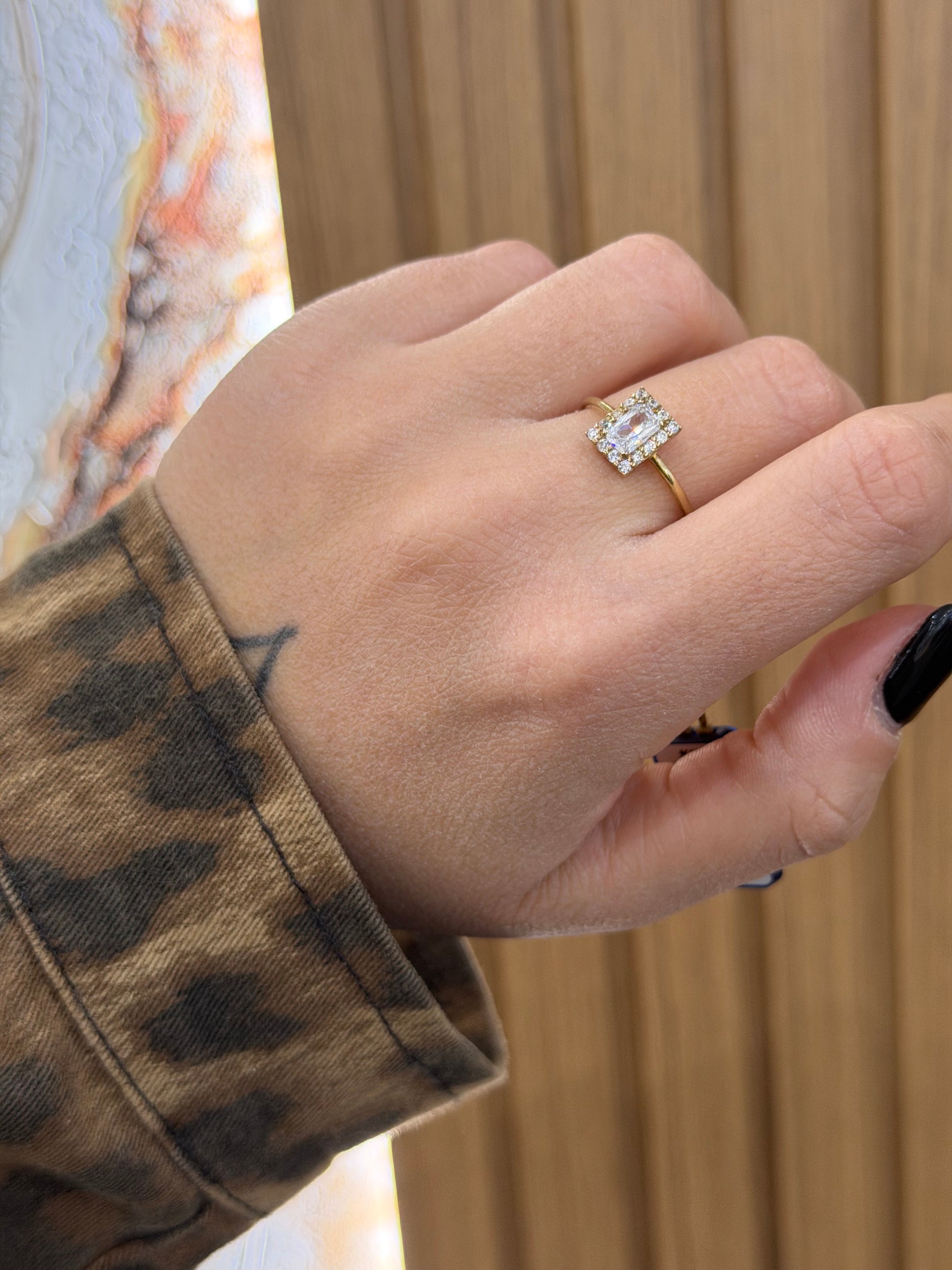 ANELLO INDIMENTICABILE ORO 9 CARATI