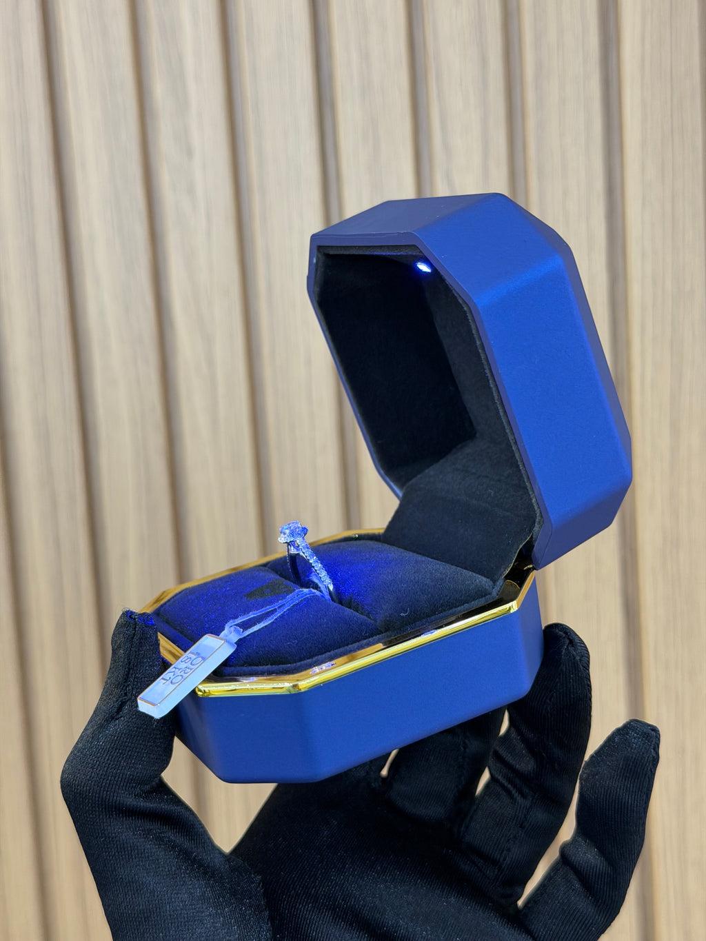 ANELLO ORO 18KT CON DIAMANTI