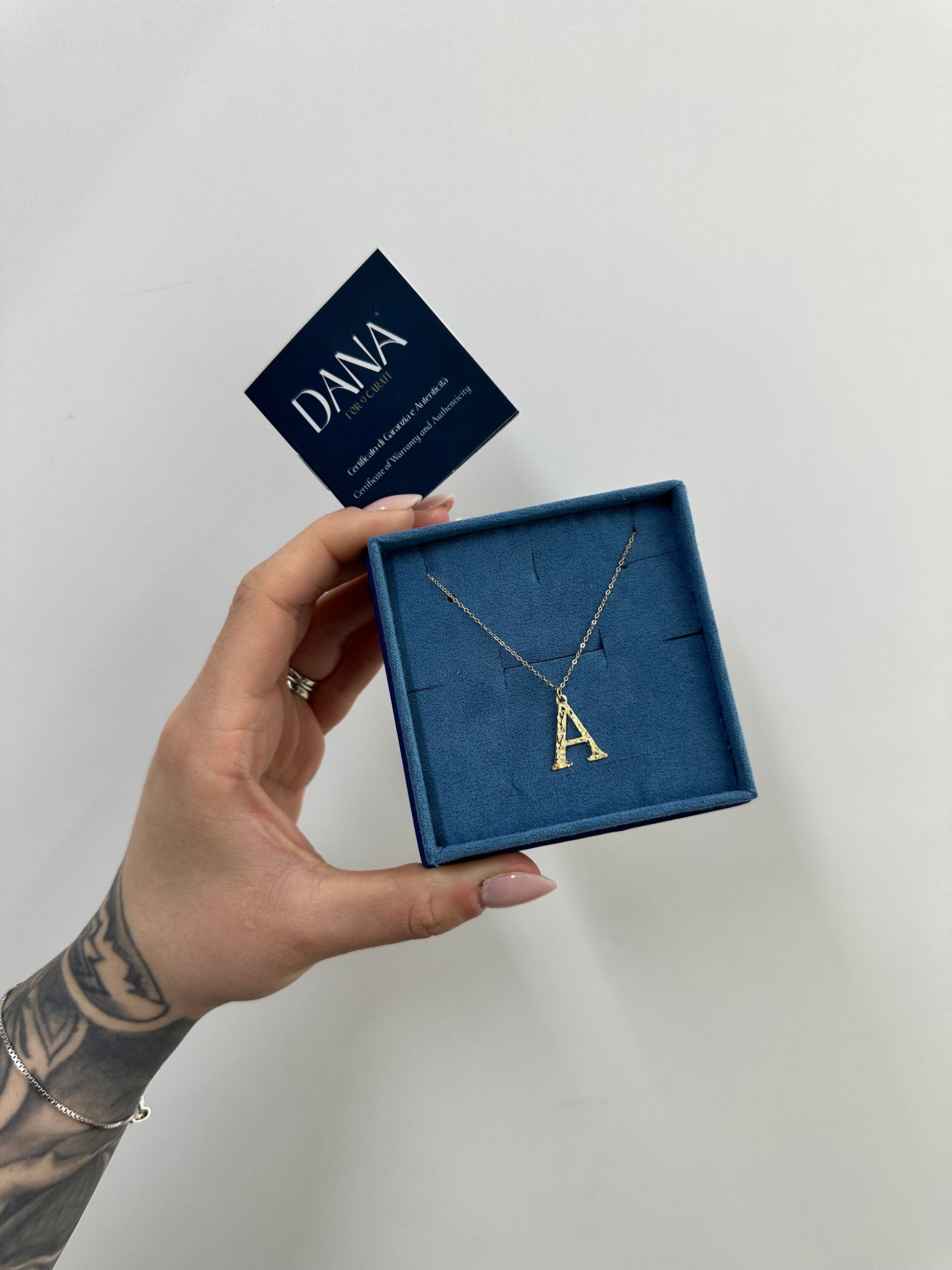 COLLANA INIZIALE A ORO 9 CARATI